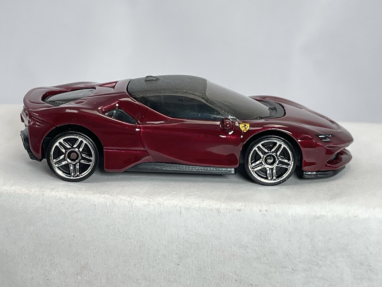 2025 Hot Wheels FERRARI SF90 STRADALE MOTOR SHOW Dk Red Diecast 1:64 Car