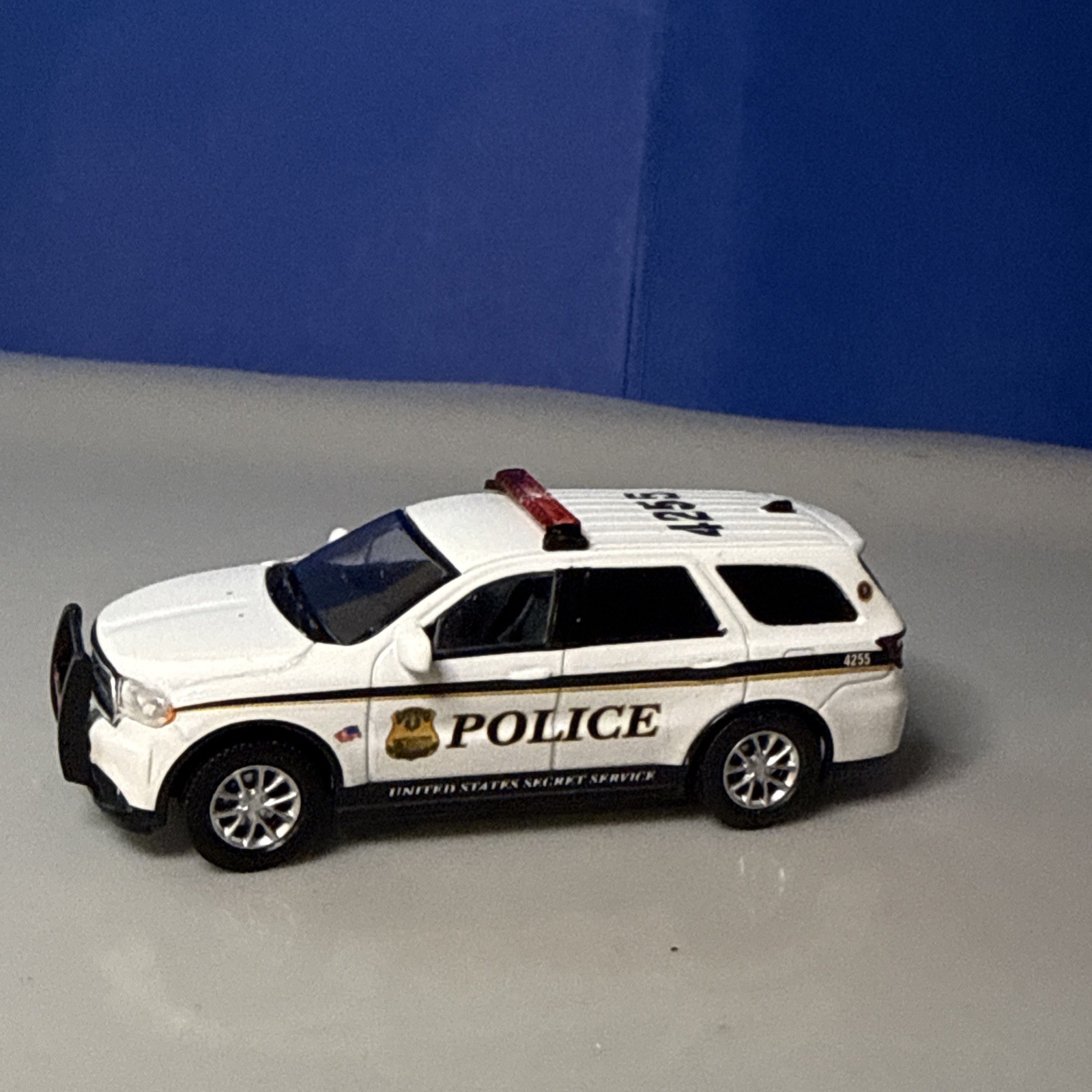 Greenlight 1:64 Custom Dodge Durango United States Secret Service #4255