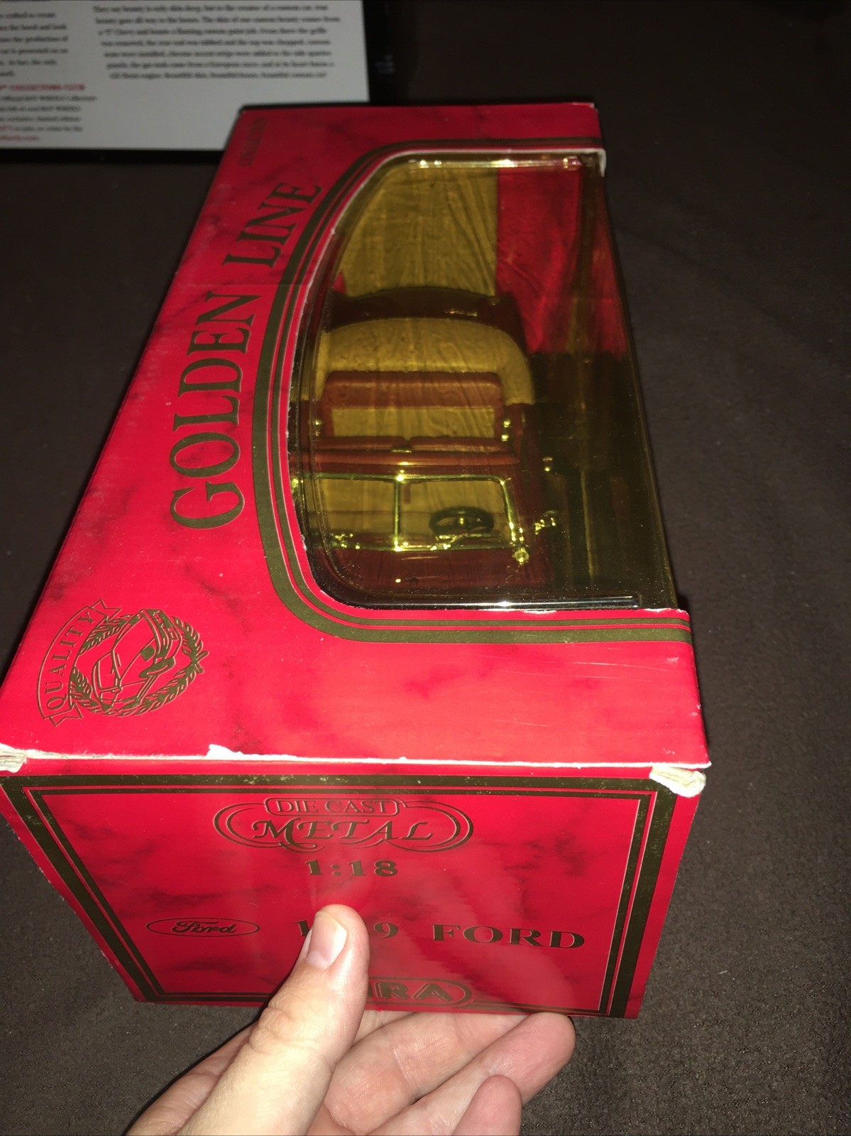 1:18 MIRA GOLDEN LINE 1949 Ford Convertible Diecast Burgundy