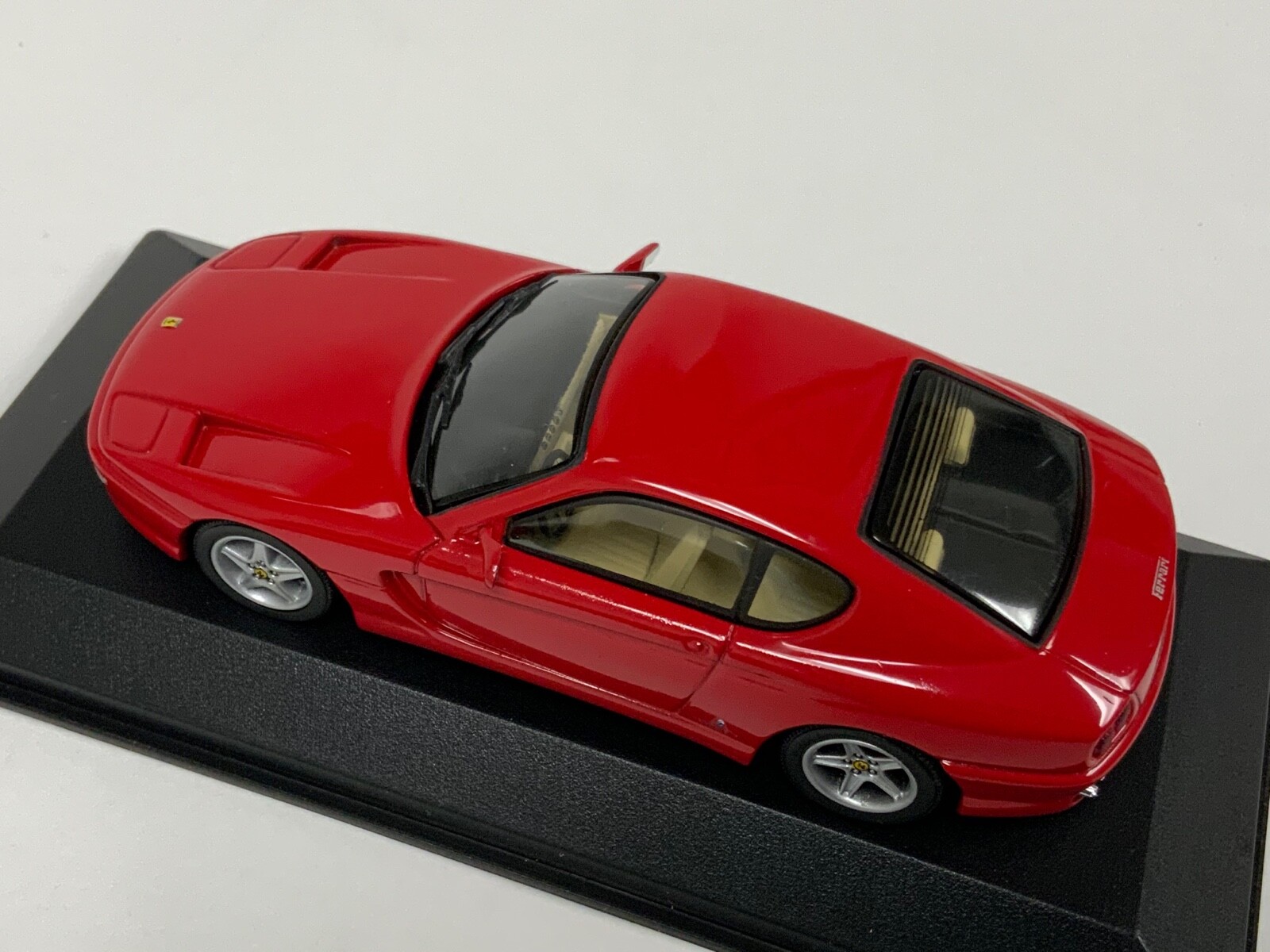 1/43 Minichamps Ferrari 456 GT in Rosso Corsa Red MIN 072400