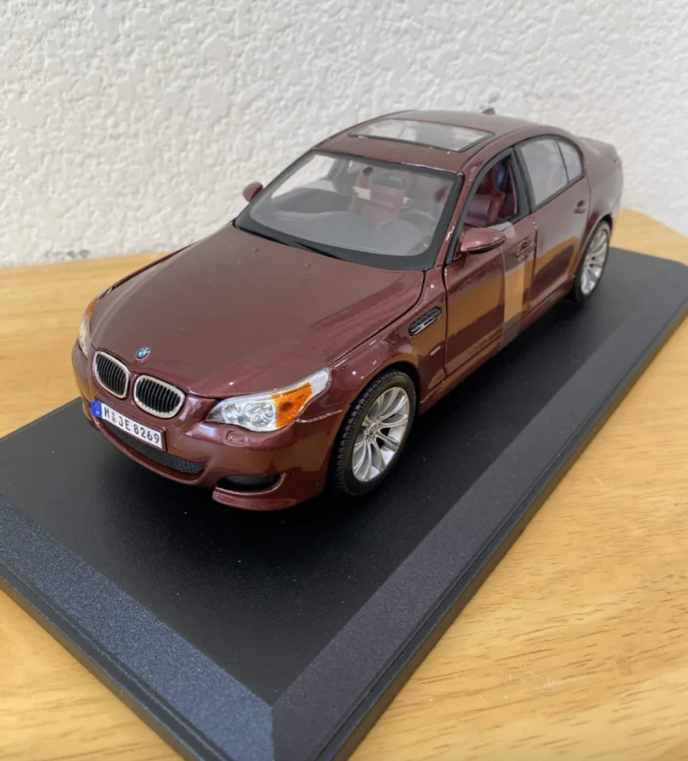 2010 BMW M5 Indianapolis Red Metallic 1/18 Maisto HTF Special Edition