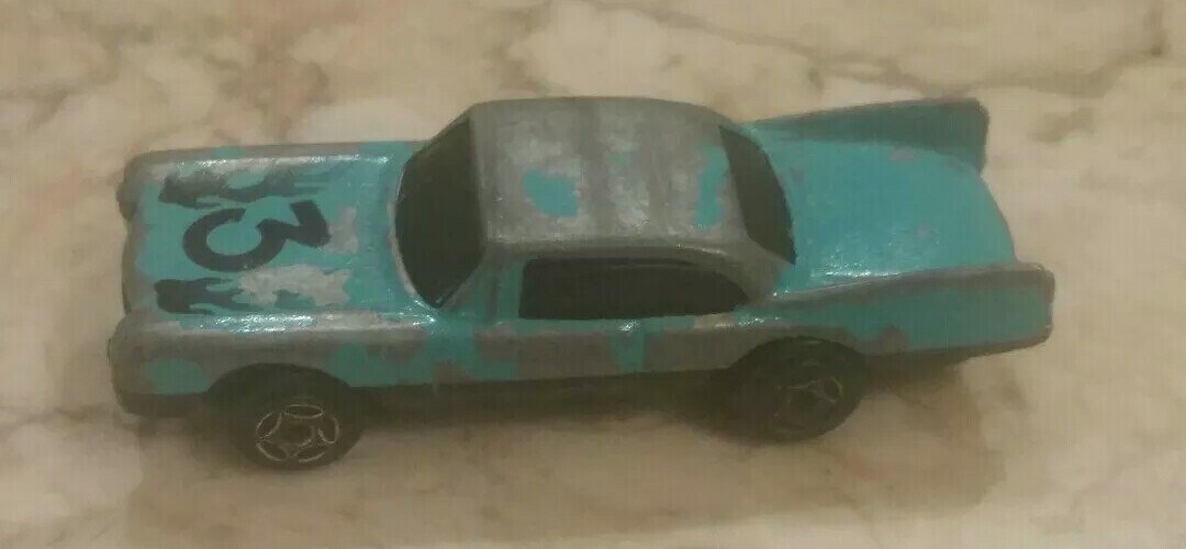 Vintage die cast and plastic car unbranded No 3