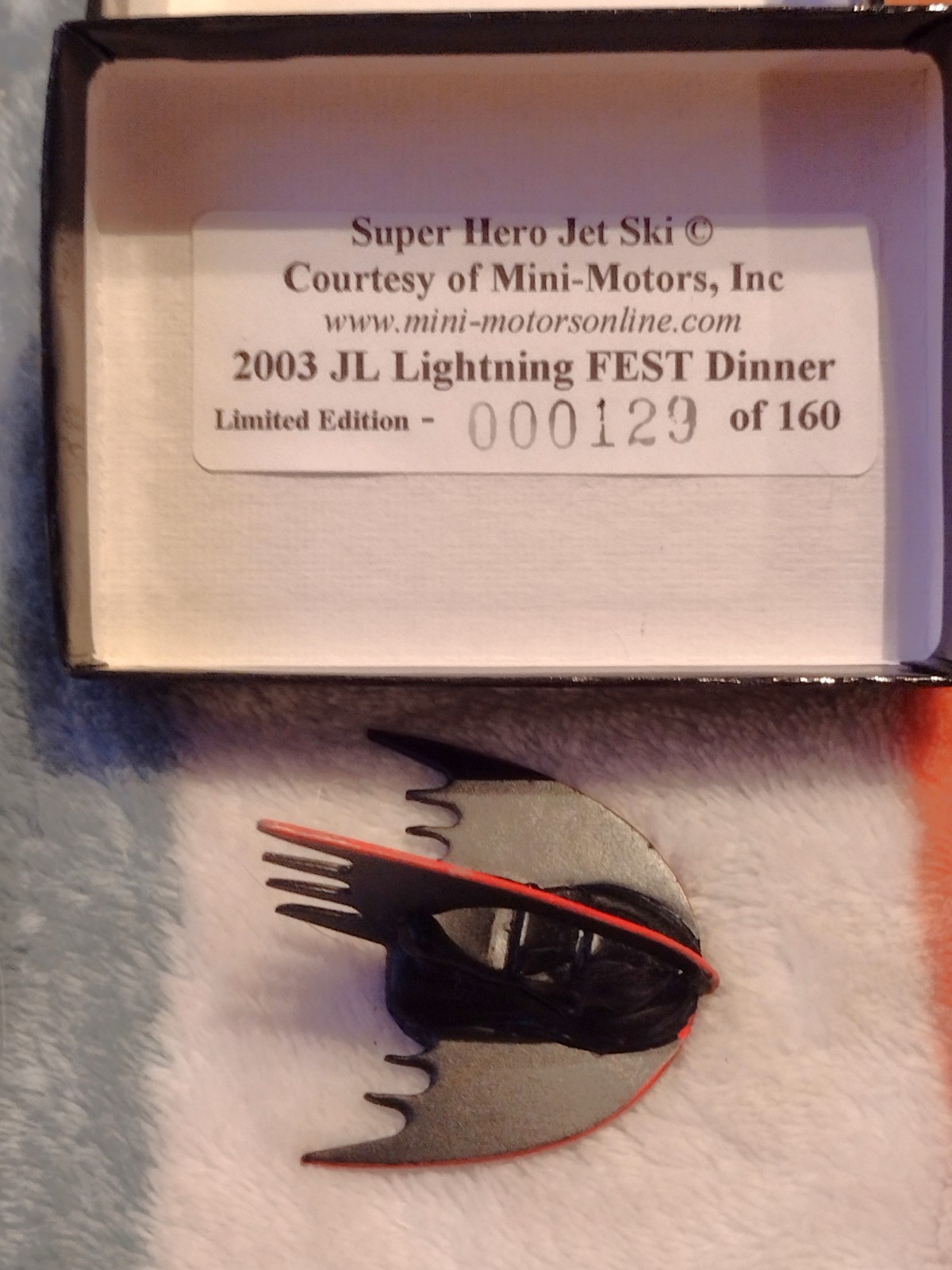 Playing Mantis – Johnny Lightning Fest 2003 – Dinner Exclusive Bat ski #129/160