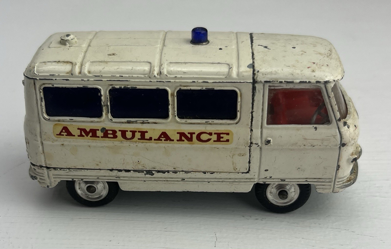 Corgi Toys Commer 3/4 ton chassis Ambulance White with Red Seats Removable Top