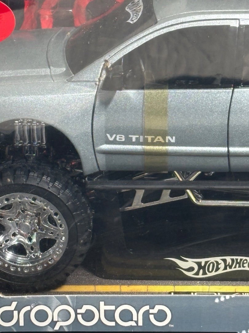 Rare 2005 Hot Wheels 1/18 Dropstars UAV Urban Assault Vehicles Nissan Titan