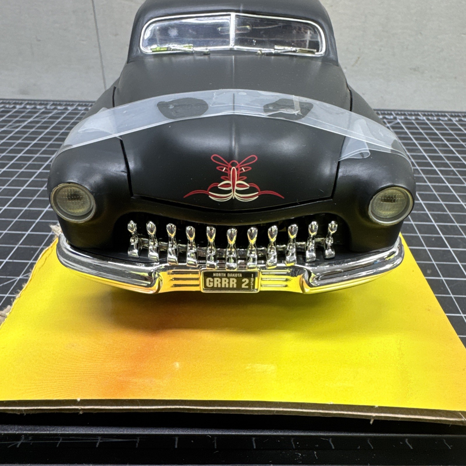 1/18 Diecast 1951 Chopped Mercury, Matt Black, American Muscle (2000) No BOX D3