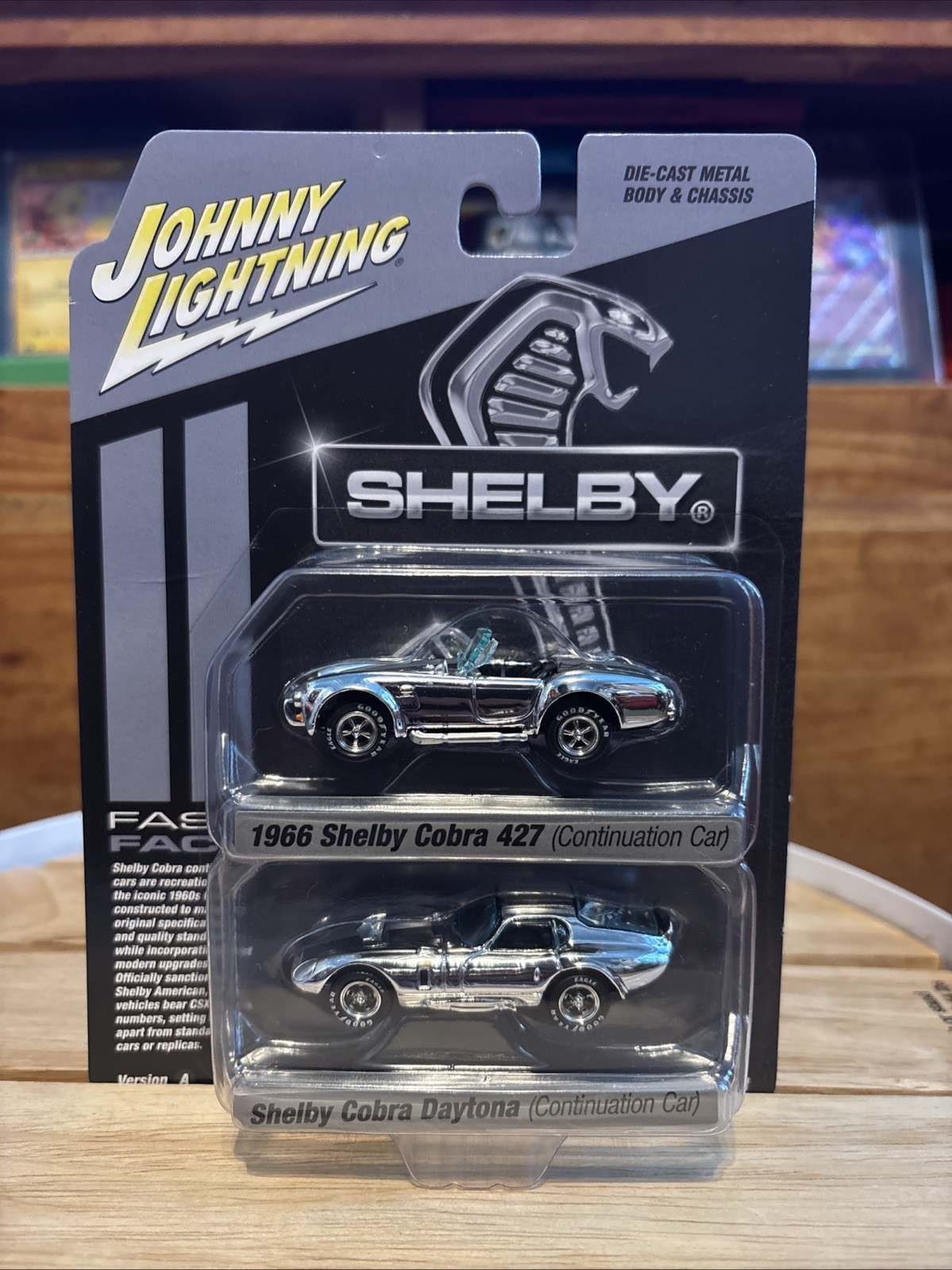 Johnny Lightning Fast Facts 1:64 1966 Shelby Cobra 427 & Daytona. “CHROME”