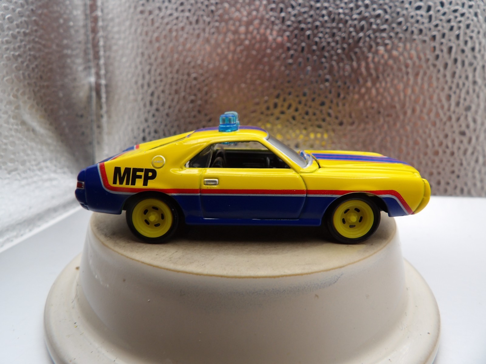 1968 AMC AMX MAD MAX FMP INTERCEPTOR 2010 JOHNNY LIGHTNING FOREVER 64 1:64
