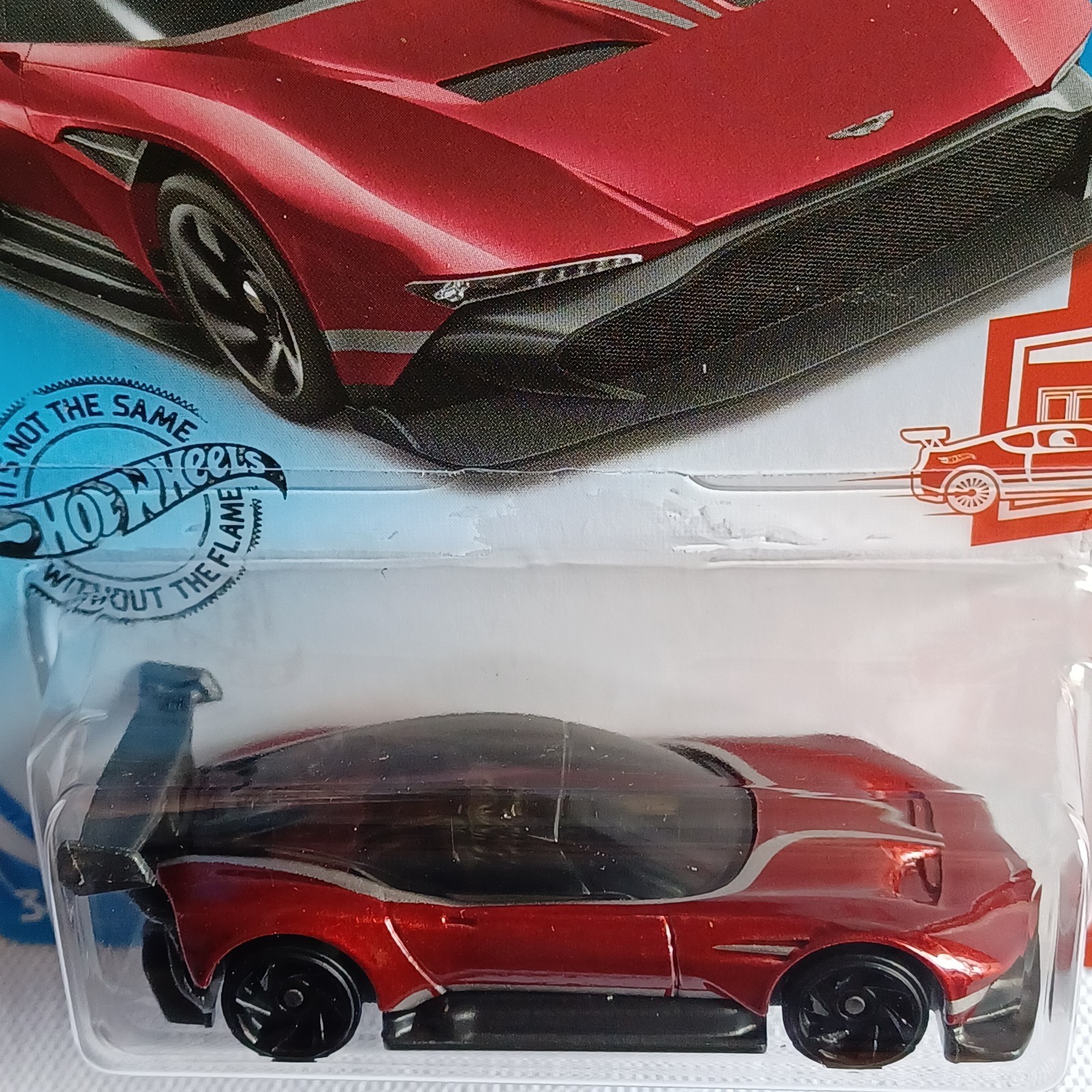 2020 HOT WHEELS *ASTON MARTIN VULCAN* *TARGET EXCLUSIVE* *RED EDITION* VERY RARE