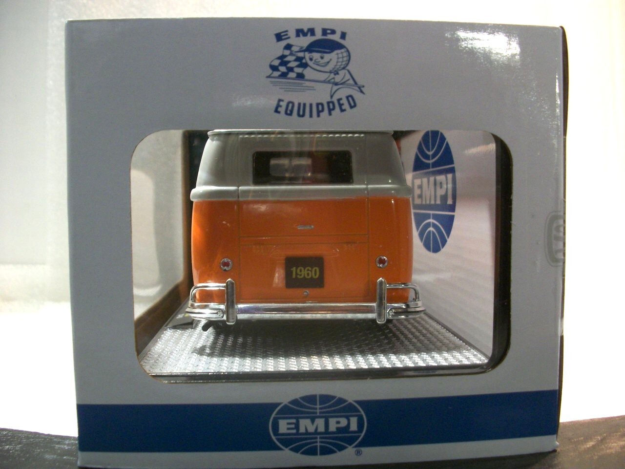 New 1:24 EMPI Diecast 1960 Volkswagen Panel Van
