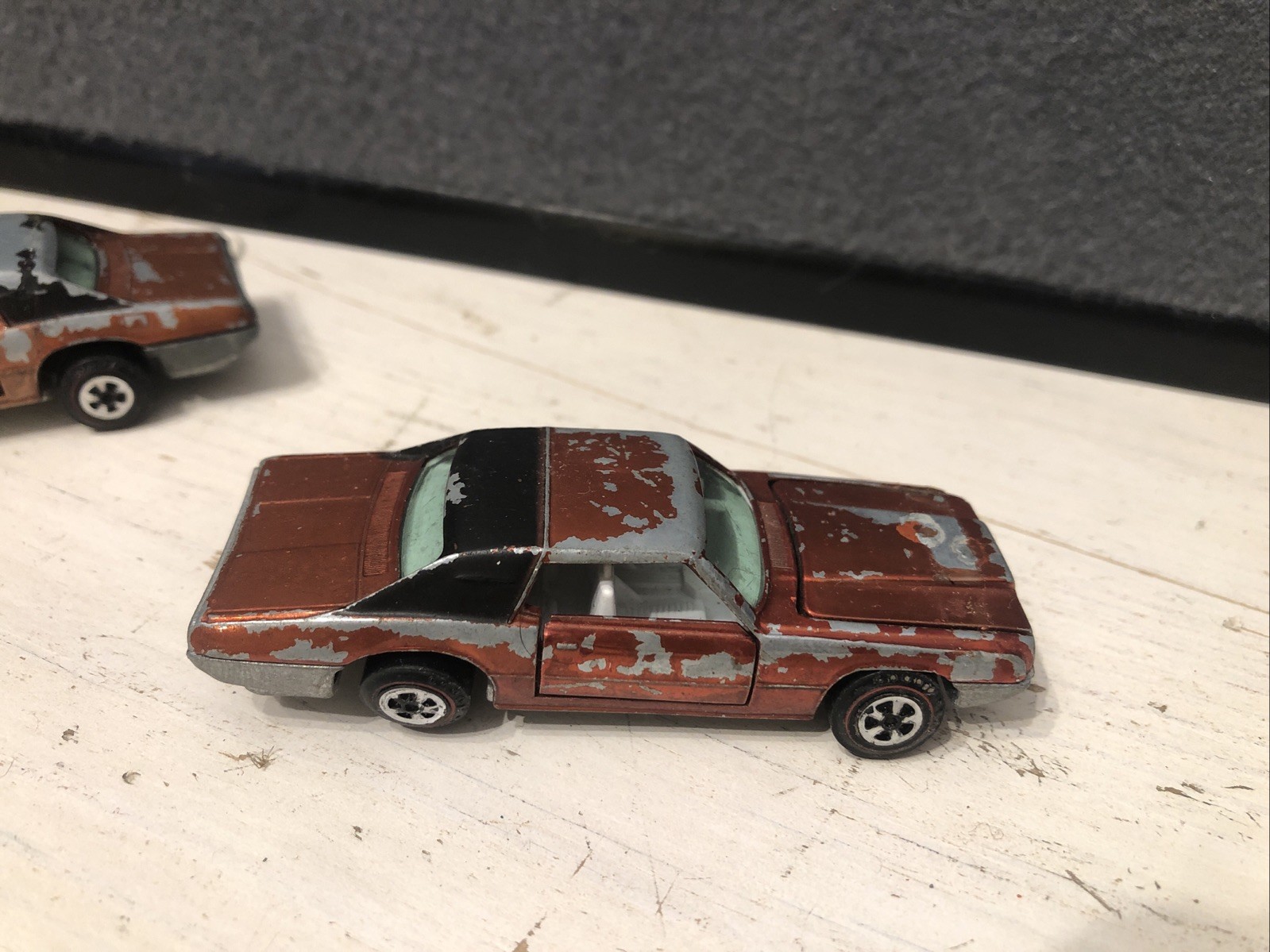 3 Vintage Johnny Lightning Topper 1969 1-Red,2-bronze Custom Thunderbird Redline