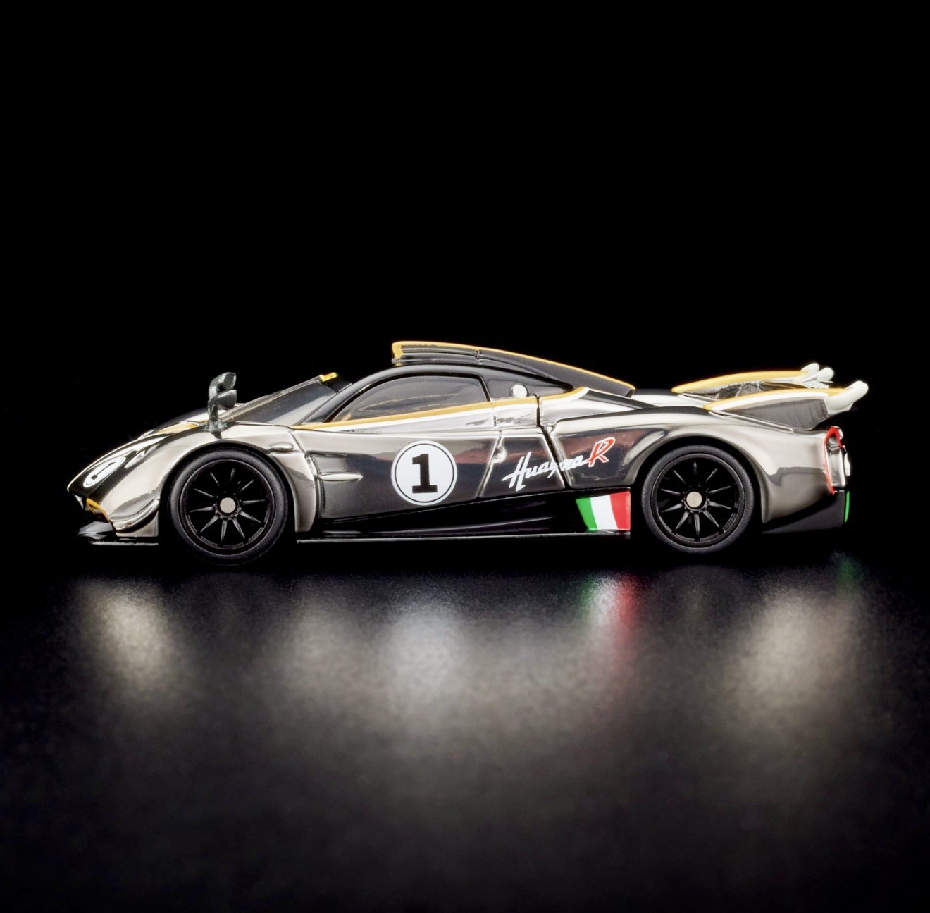 🔥Hot Wheels RLC 2021 Pagani Huayra R Lot Of 3 🔥 SEALED ACRYLICS 🔥