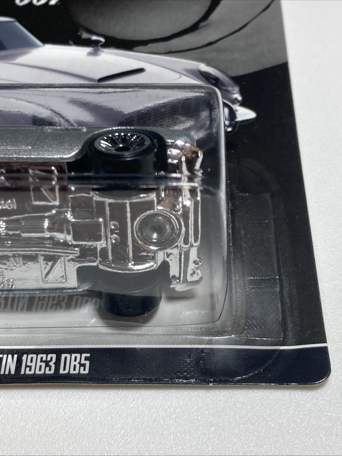 HOT WHEELS 2015 JAMES BOND 007 SERIES ASTON MARTIN 1963 DB5 SKYFALL MOVIE