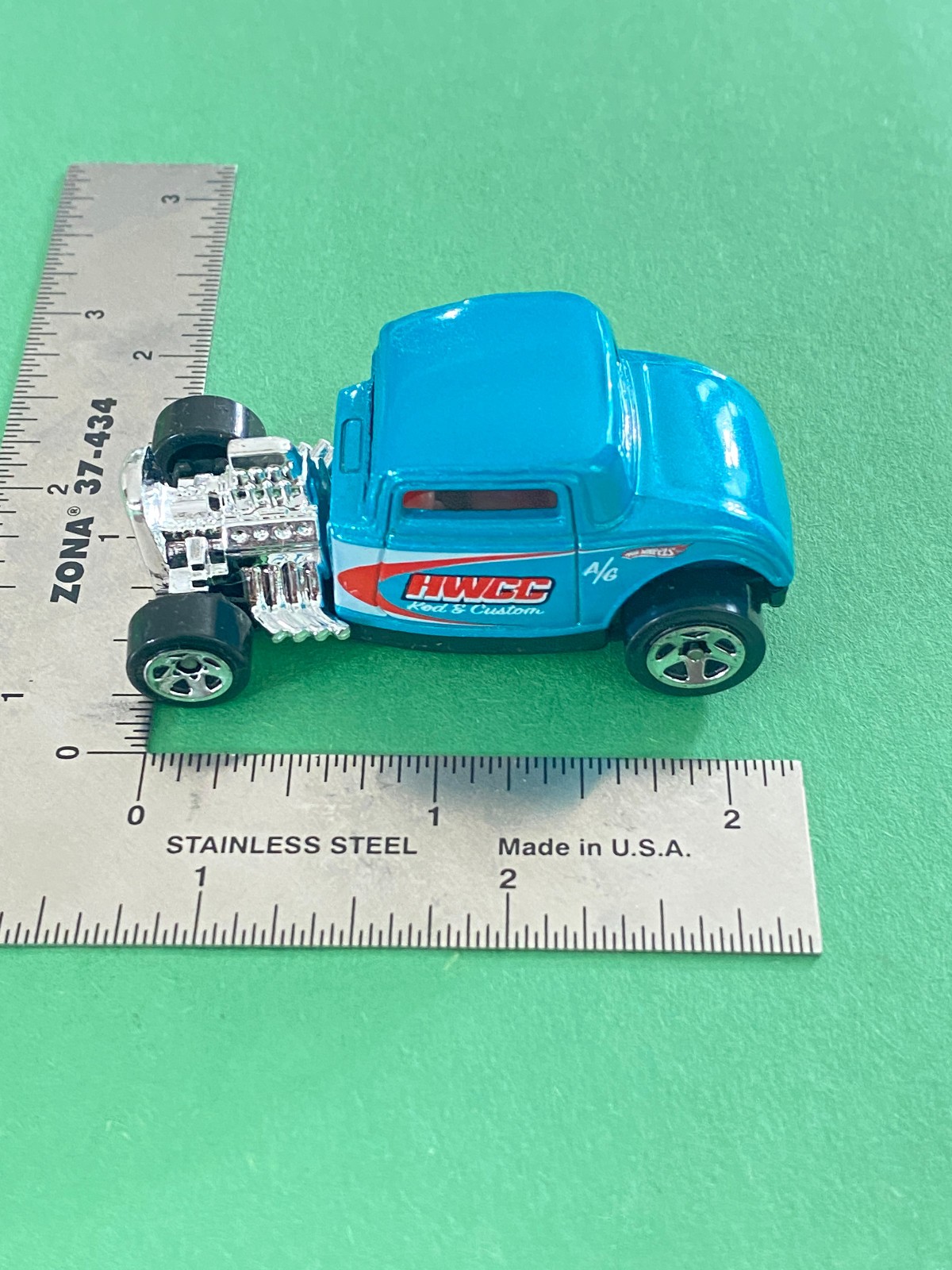 1997 Hot wheels ’32 Ford Chopped Custom Hot Rod Loose