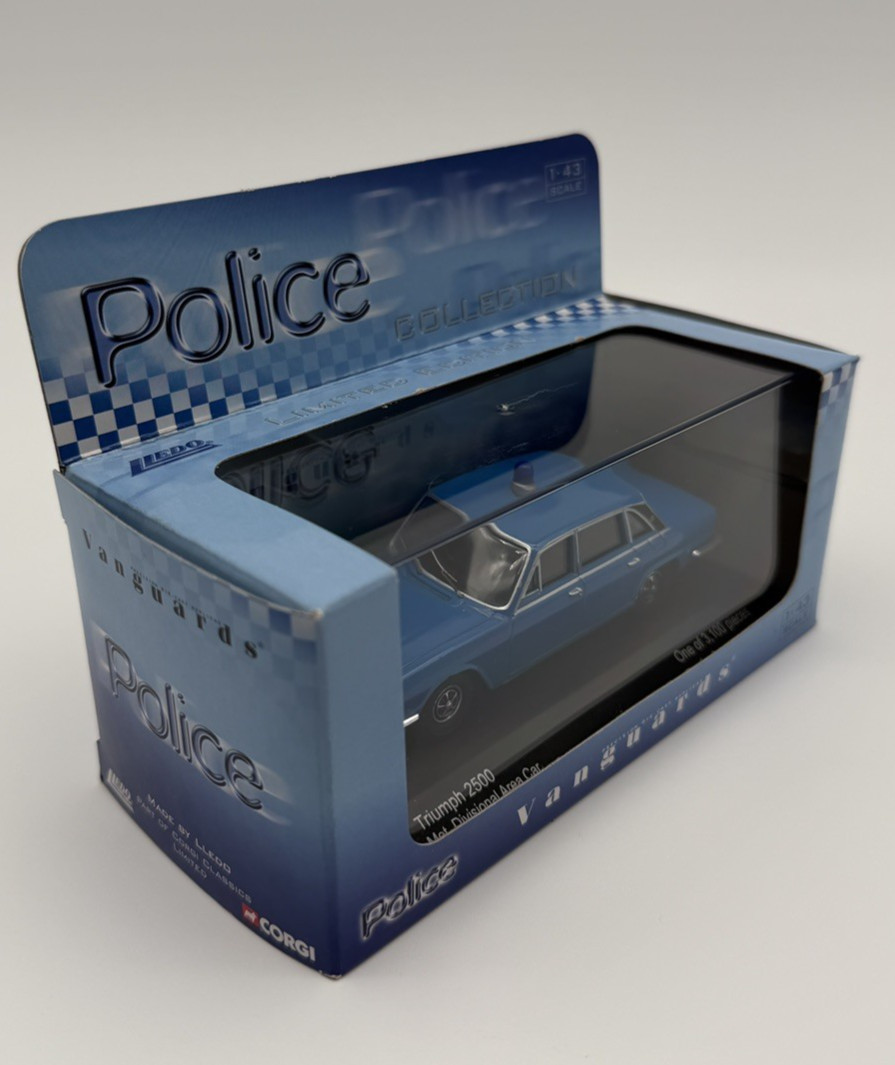 Lledo Vanguards VA08205 Triumph 2500 Met Police Divisional Area Car 1:43 Scale