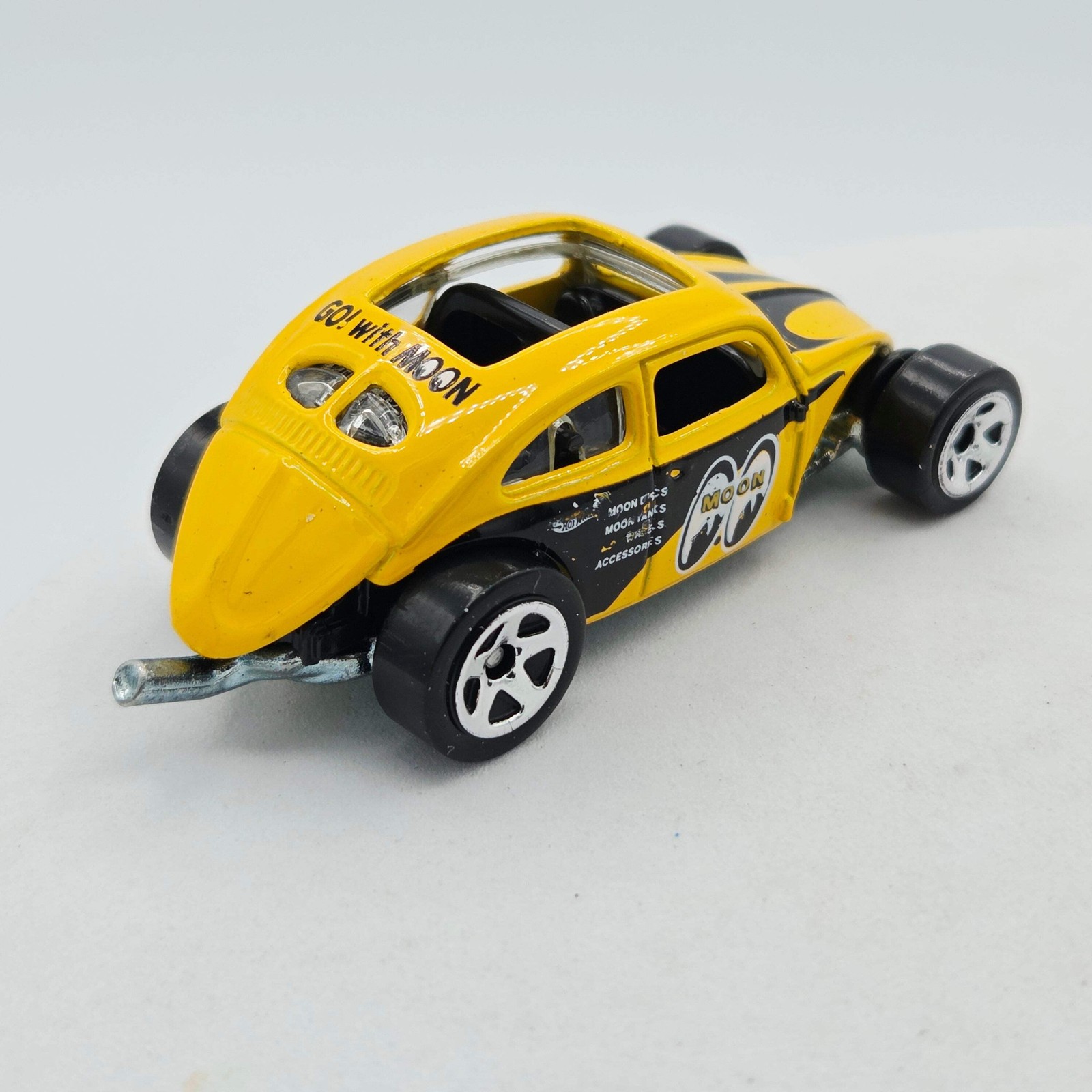 Hot Wheels Custom Volkswagen Beetle “Moon Eyes” (2014 HW Basic – Workshop)