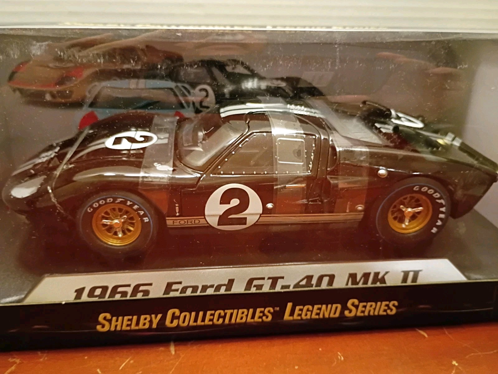 Shelby Collectibles Ford GT40 MK II #2 24h LeMans 1966 Black McLaren Amon 1:18