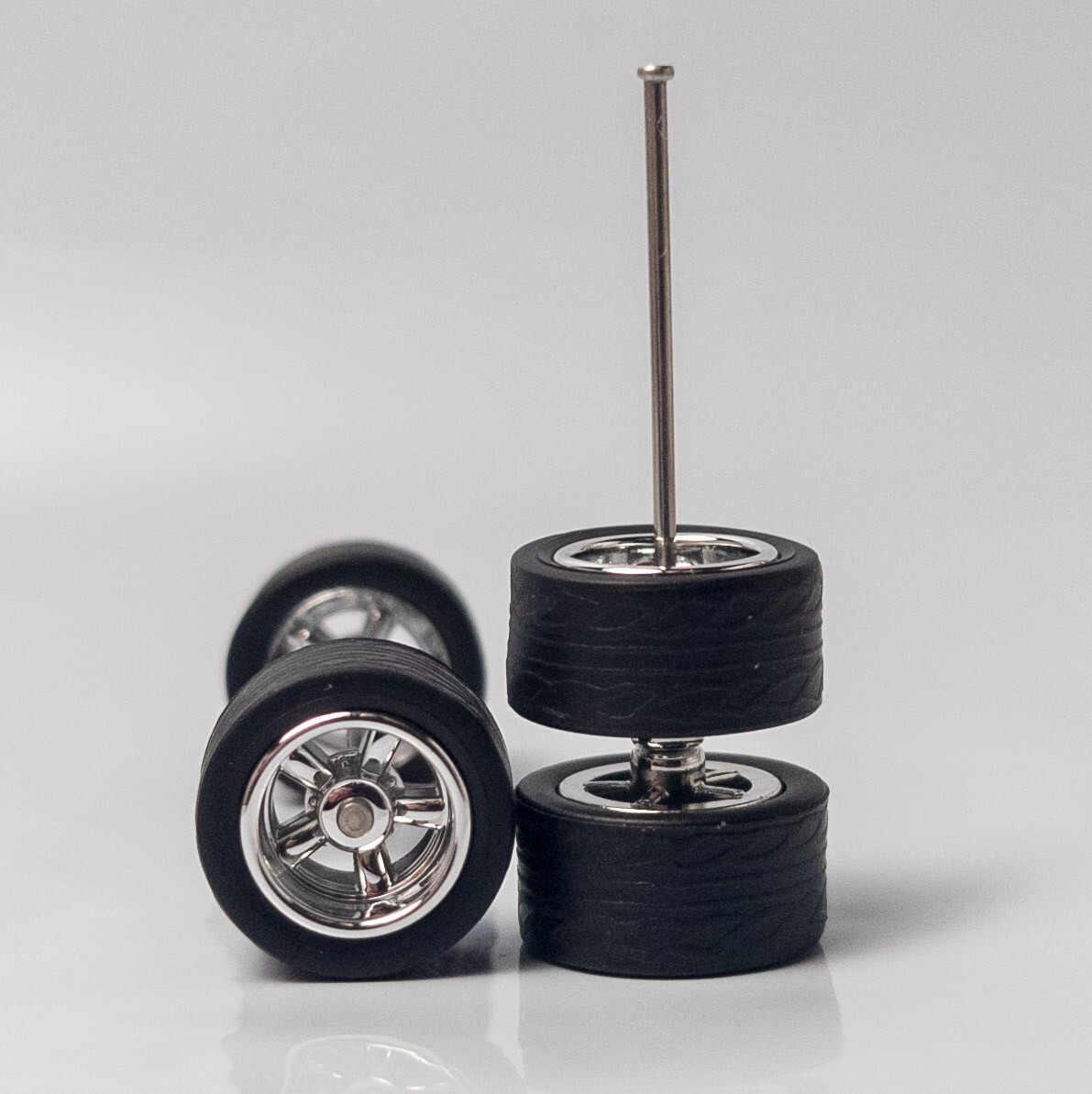 10mm/10mm Chrome Mag rims 5 spoke blackwall tire set. for Hot Wheels