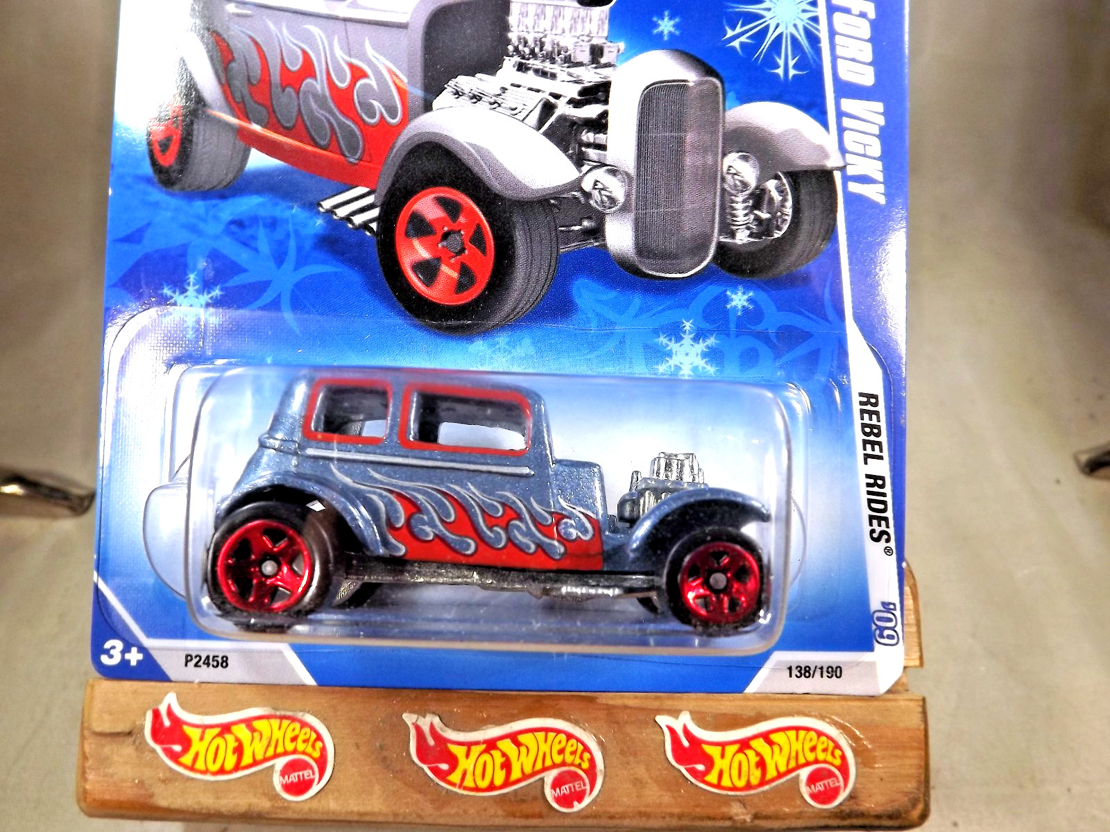 2009 Hot Wheels Snowflake #138 Rebel Rides 2/10 32 FORD VICKY Silver-Blue Red5Sp