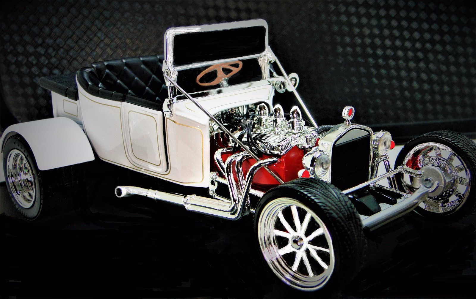 Race Car w/Corvette Engine 24 Hot Rod55 1955 57 1957 12 Carousel White 1:18 1963