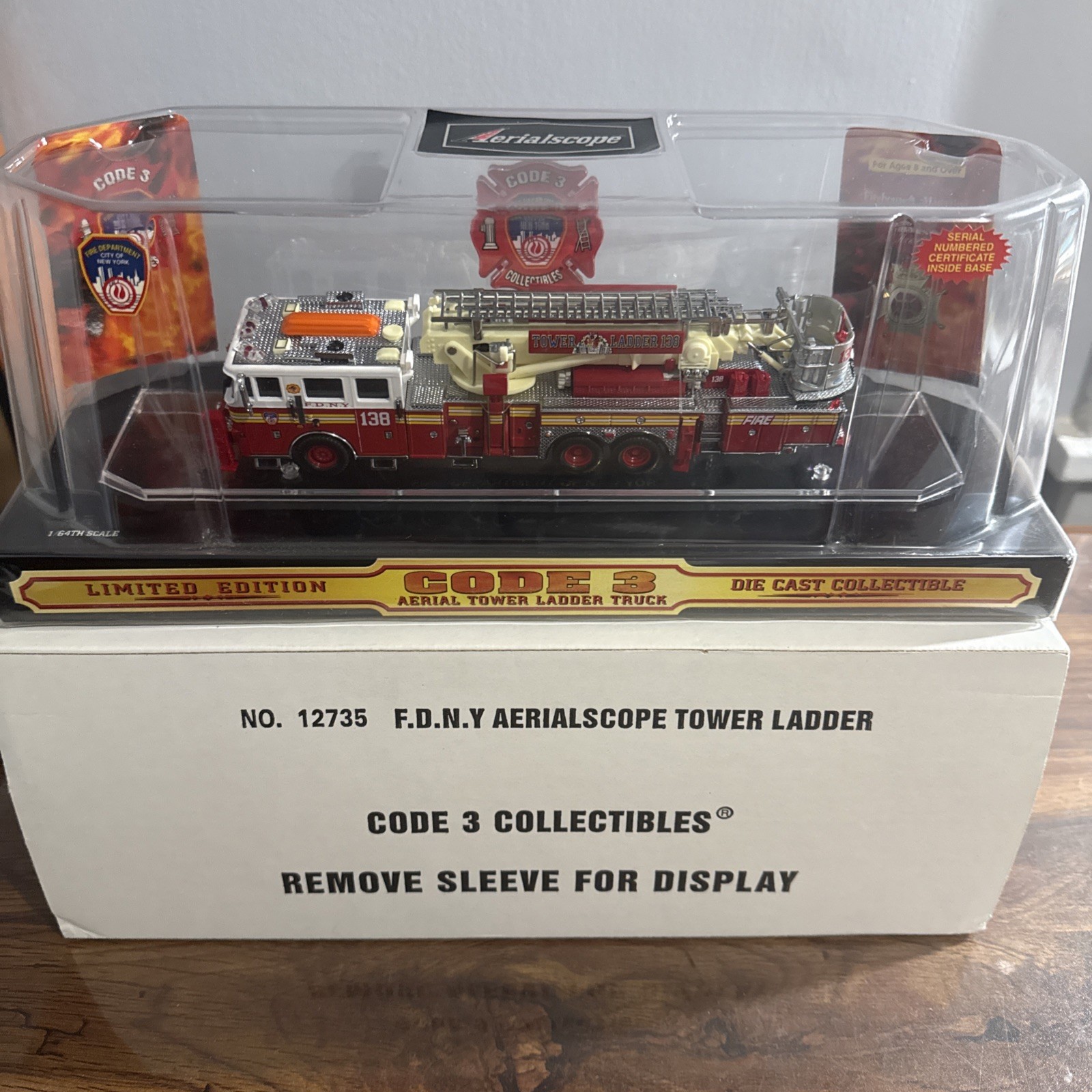 Code 3 Collectibles FDNY Aerialscope Tower Ladder 138 #12735 1/64 Fire Truck New