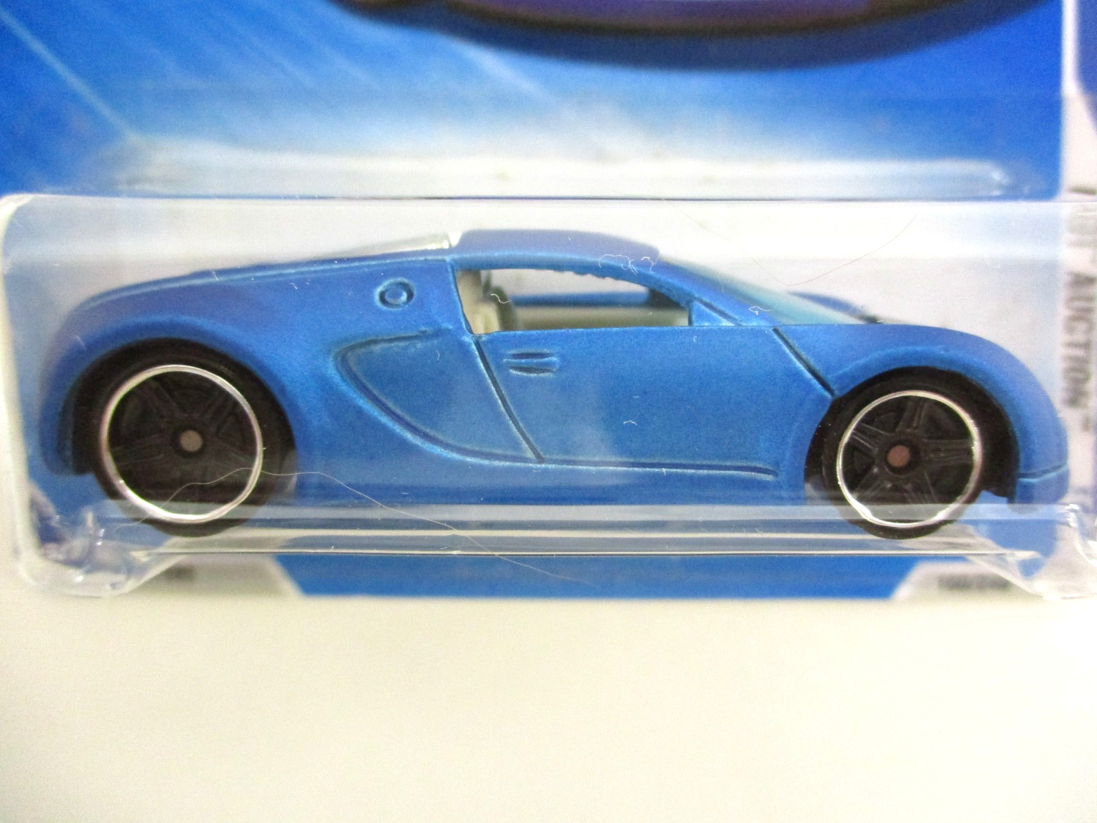 HOT WHEELS – HOT AUCTION – BUGATTI VEYRON (MATTE BLUE) – DIECAST
