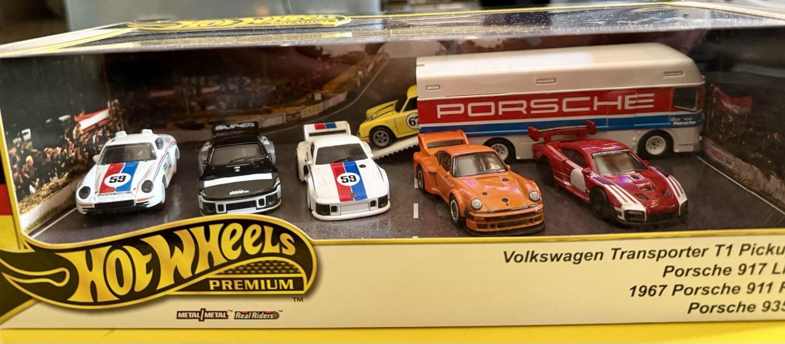 Hot Wheels Premium Porsche Custom Diorama Collection! 935 & More All Porsche