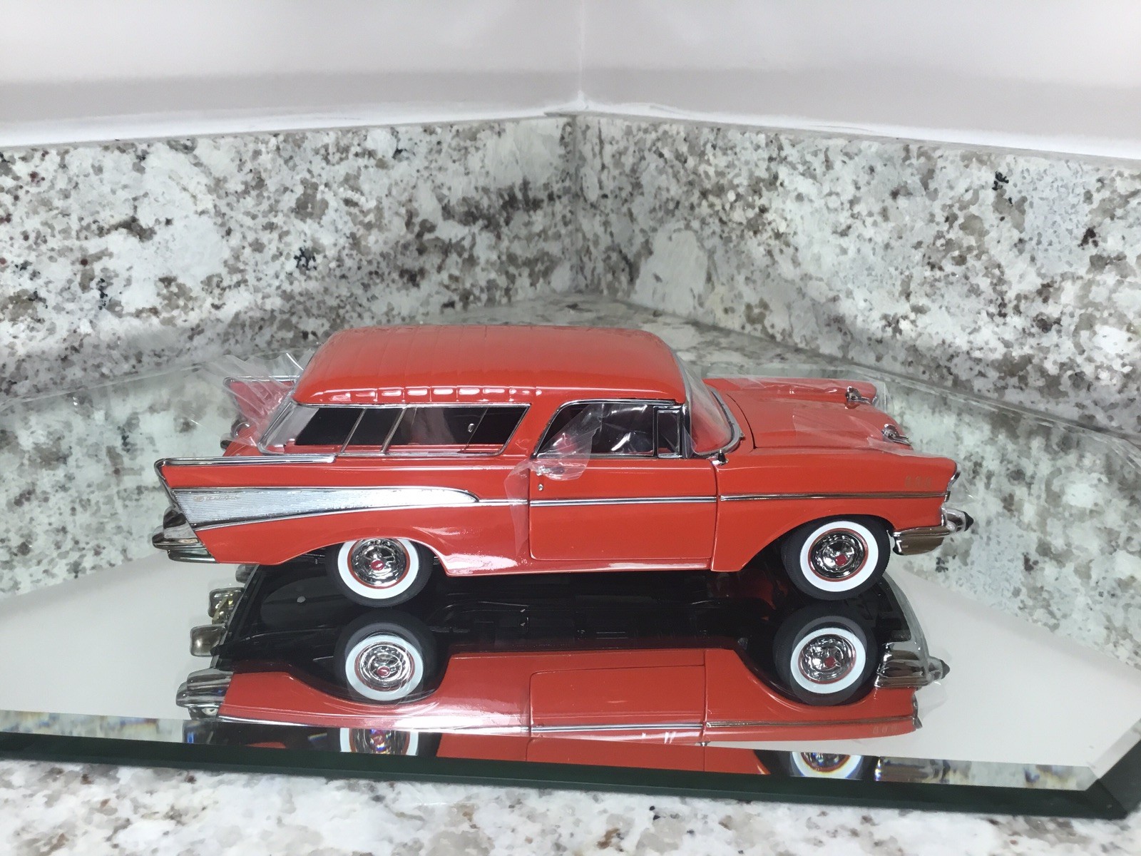 Danbury Mint 1957 Chevrolet Nomad Station Wagon 1/24 “BNIB” Complete