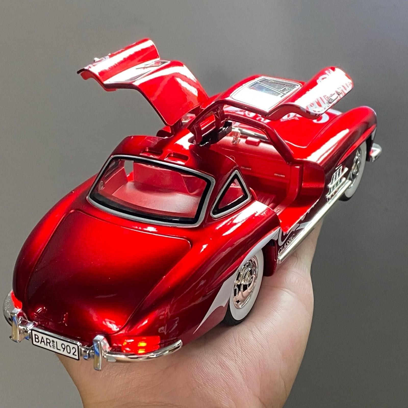 1:24 Mercedes Benz 300SL Coca Cola Alloy Diecast Car Model Sound/Light Gift NEW