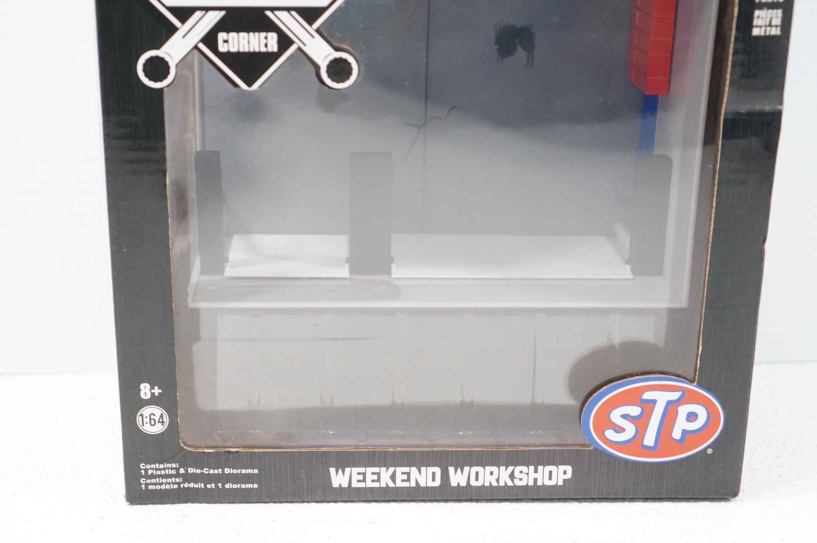 Greenlight Mechanic’s Corner Weekend Workshop STP 1:64 Diorama
