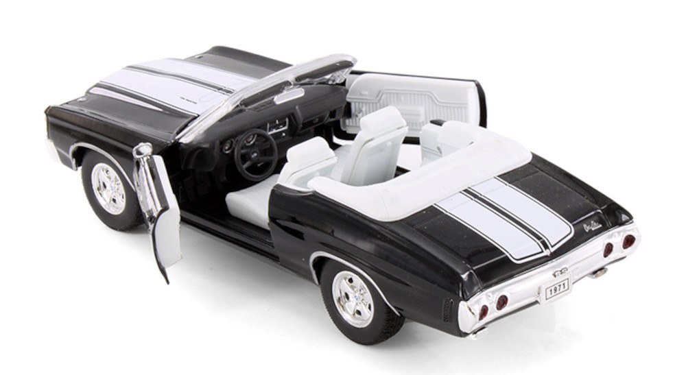1971 Chevrolet Chevelle SS 454 1/24 Scale Diecast Model by Welly – BLACK
