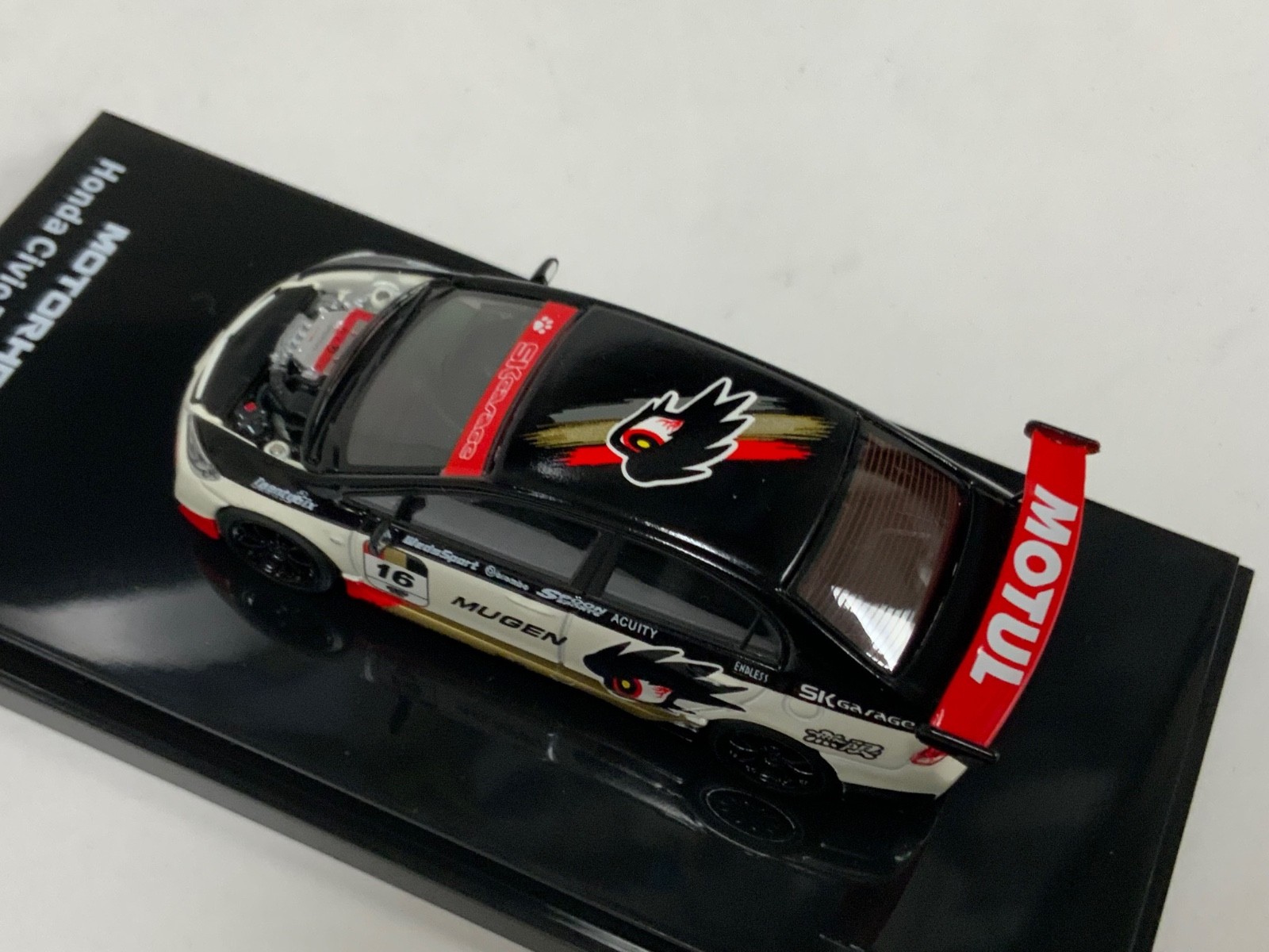 1/64 Motorhelix Honda Civic Type R ( FD2 ) with Engine Mugen Livery MIX2