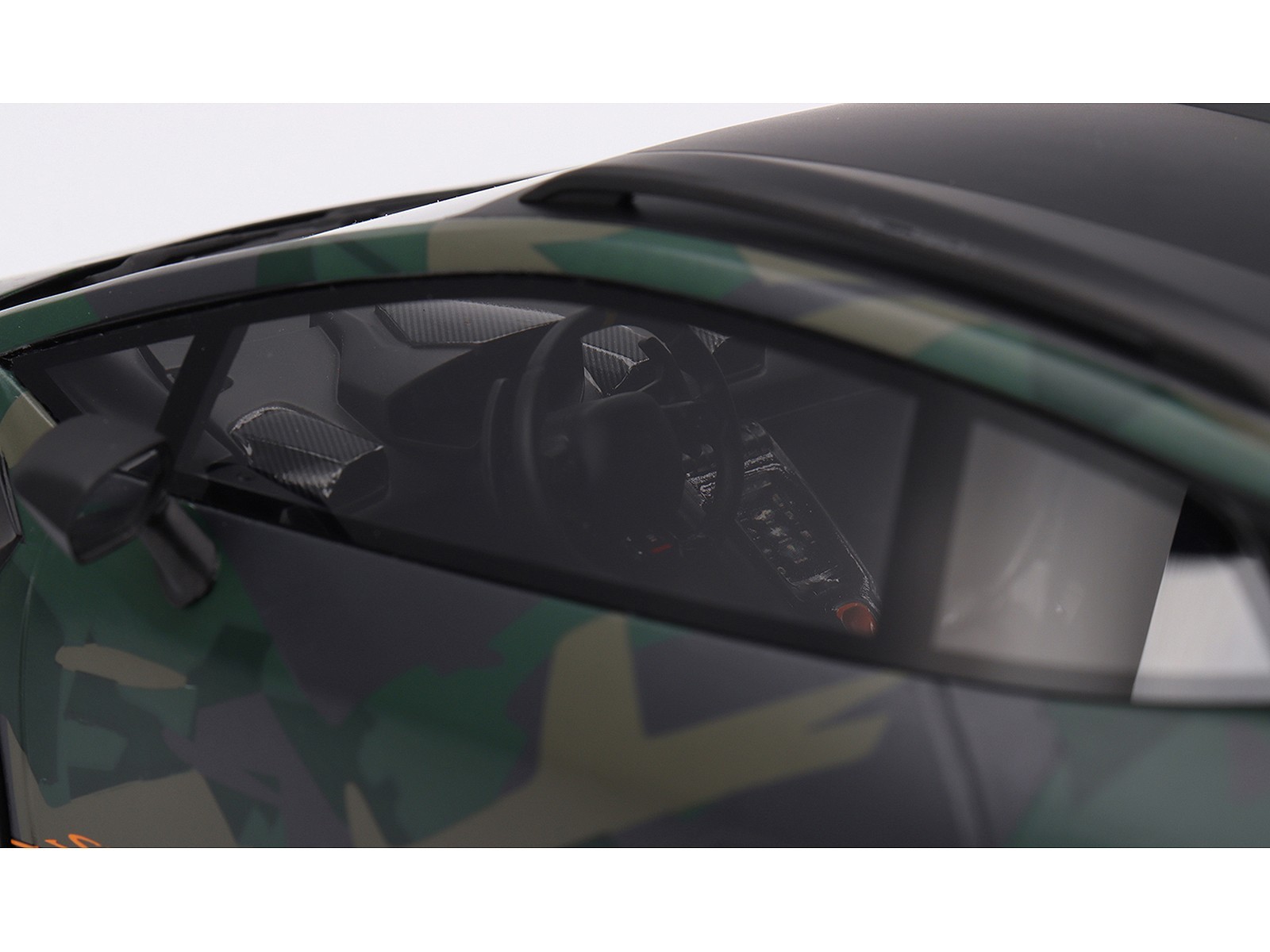 LAMBORGHINI HURACAN STERRATO ALL-TERRAIN “BOSCO” CAMO 1/18 BY TOP SPEED TS0639