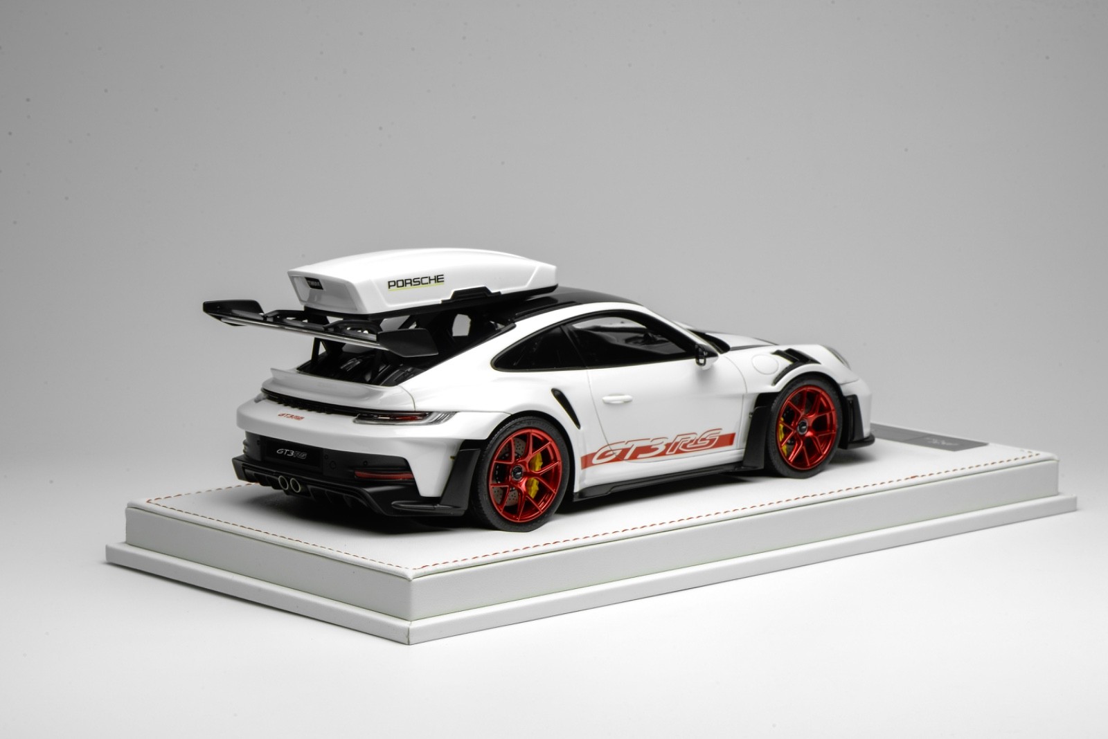 1/18 Ivy Porsche 911 GT3 RS with Luggage Rack White / Red Wheels 15 pcs AB638