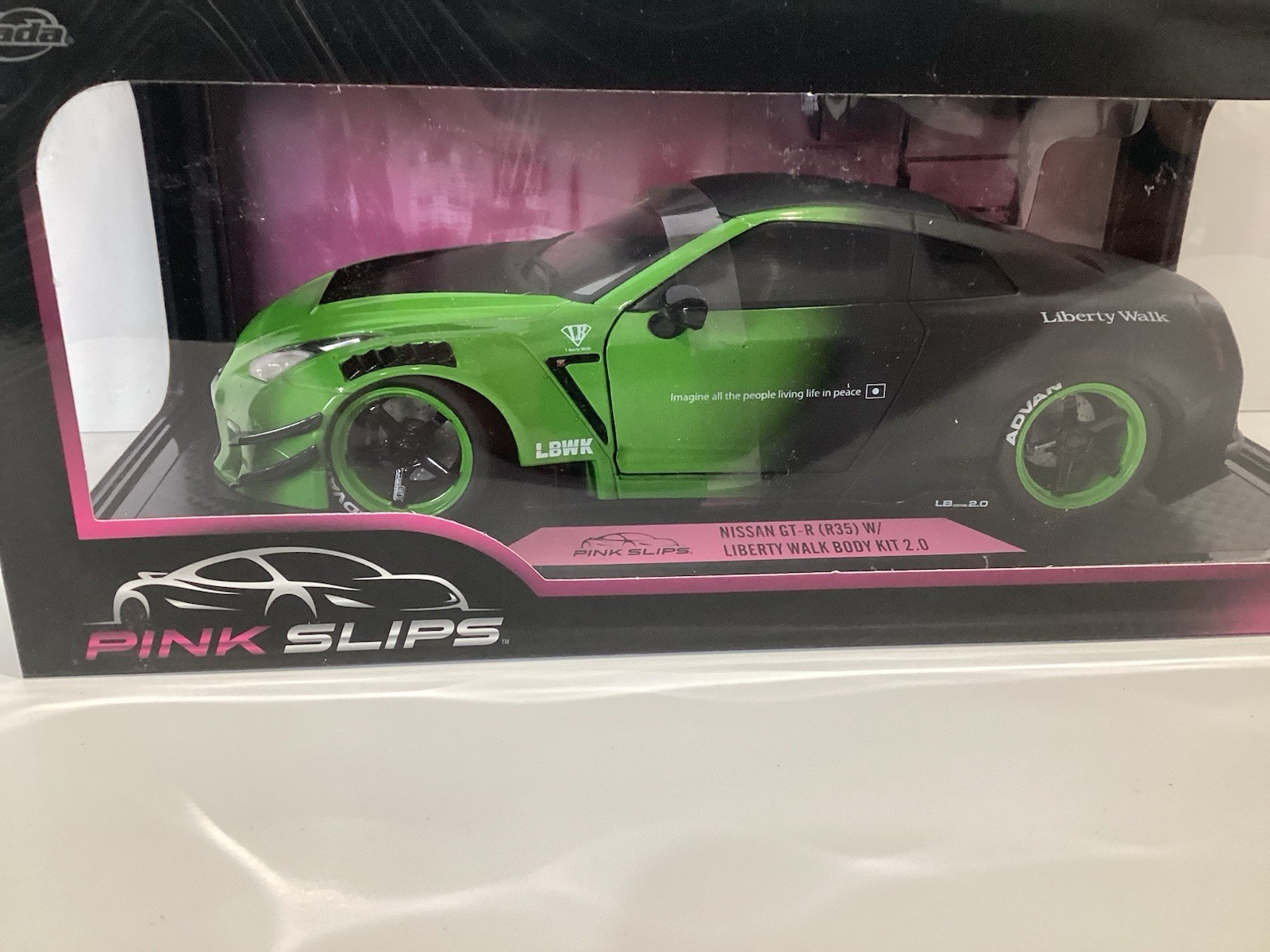 1/18 Jada Pink Slips Green & Black Nissan GT-R (R35) Liberty Walk Body Kit 2.0