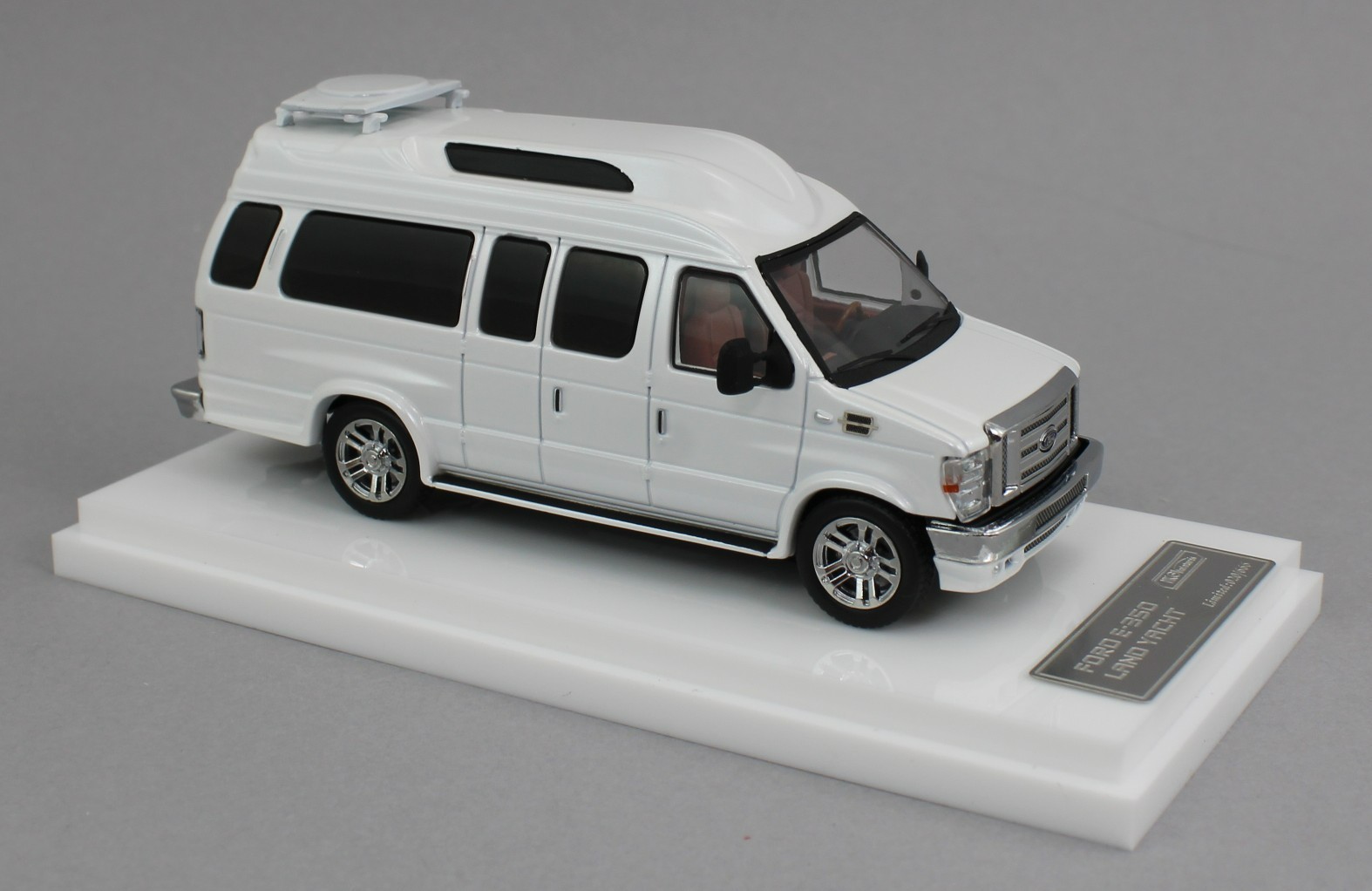 1:64 *MK MINIATURES* WHITE Ford E-350 XLT LAND YACHT Conversion Van Diecast NIB
