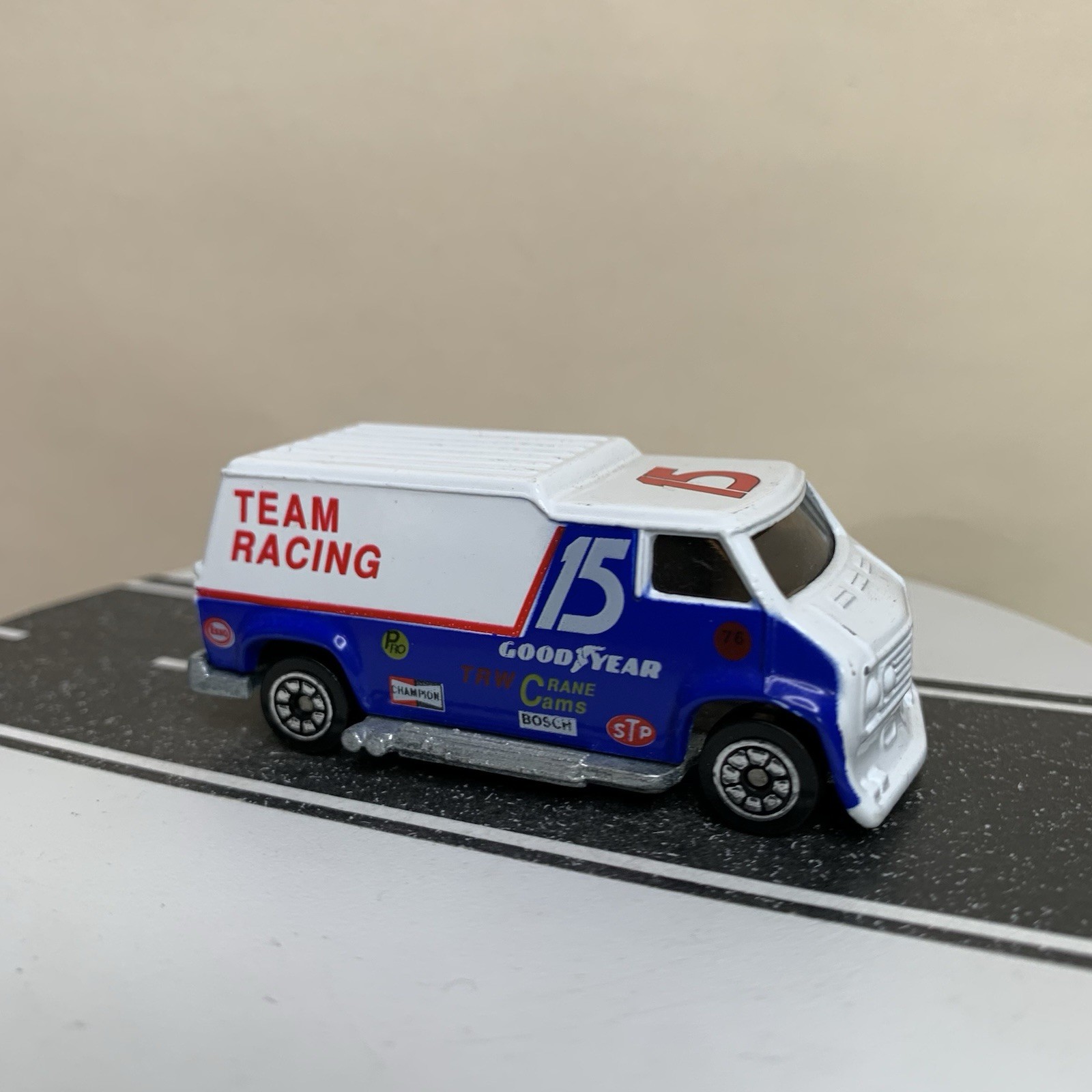 Corgi Mattel Auto City Team Racing Hot Rod Custom 70s Super Van White 1:64 NM