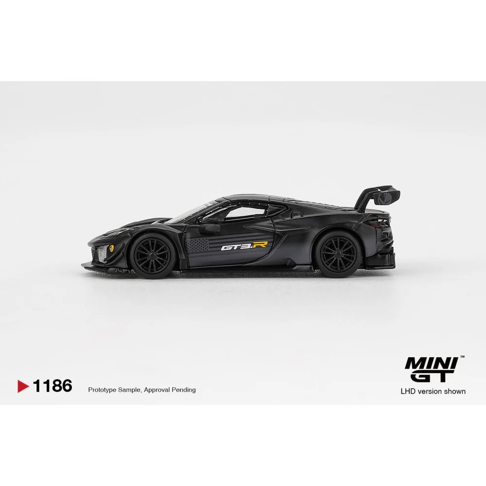 Chevrolet Corvette Z06 Gt3.r Road America Test Car (LHD) MGT01186-L 1:64 Mini GT