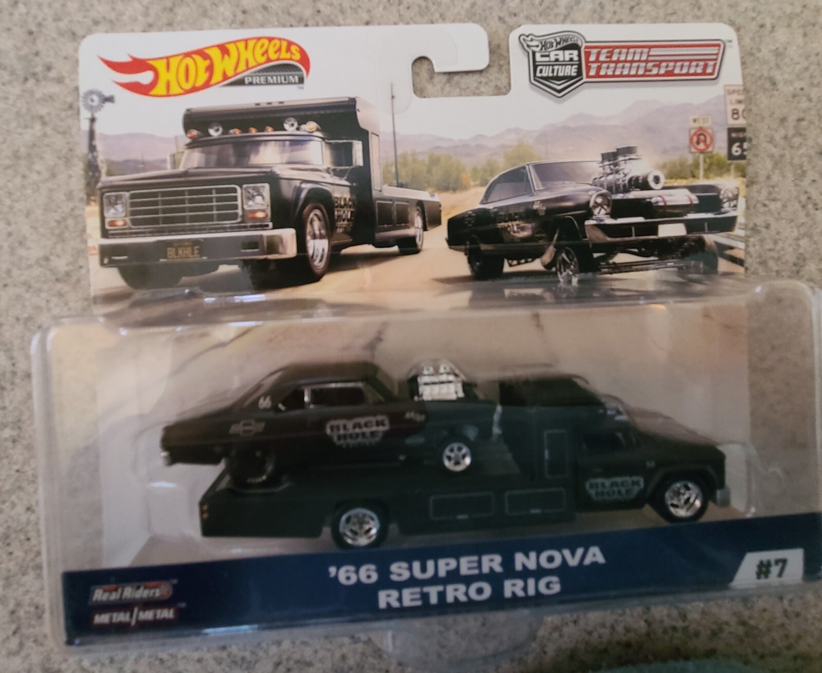Hot Wheels Team Transport – Super Nova Retro Rig