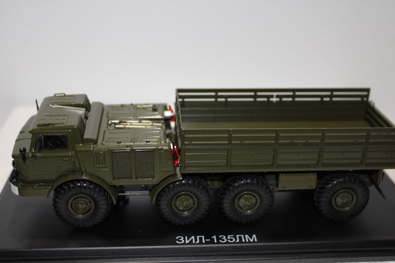1/43 SSM 5003 Start Scale Models ZIL-135LM General Purpose 8×8 Cargo Truck