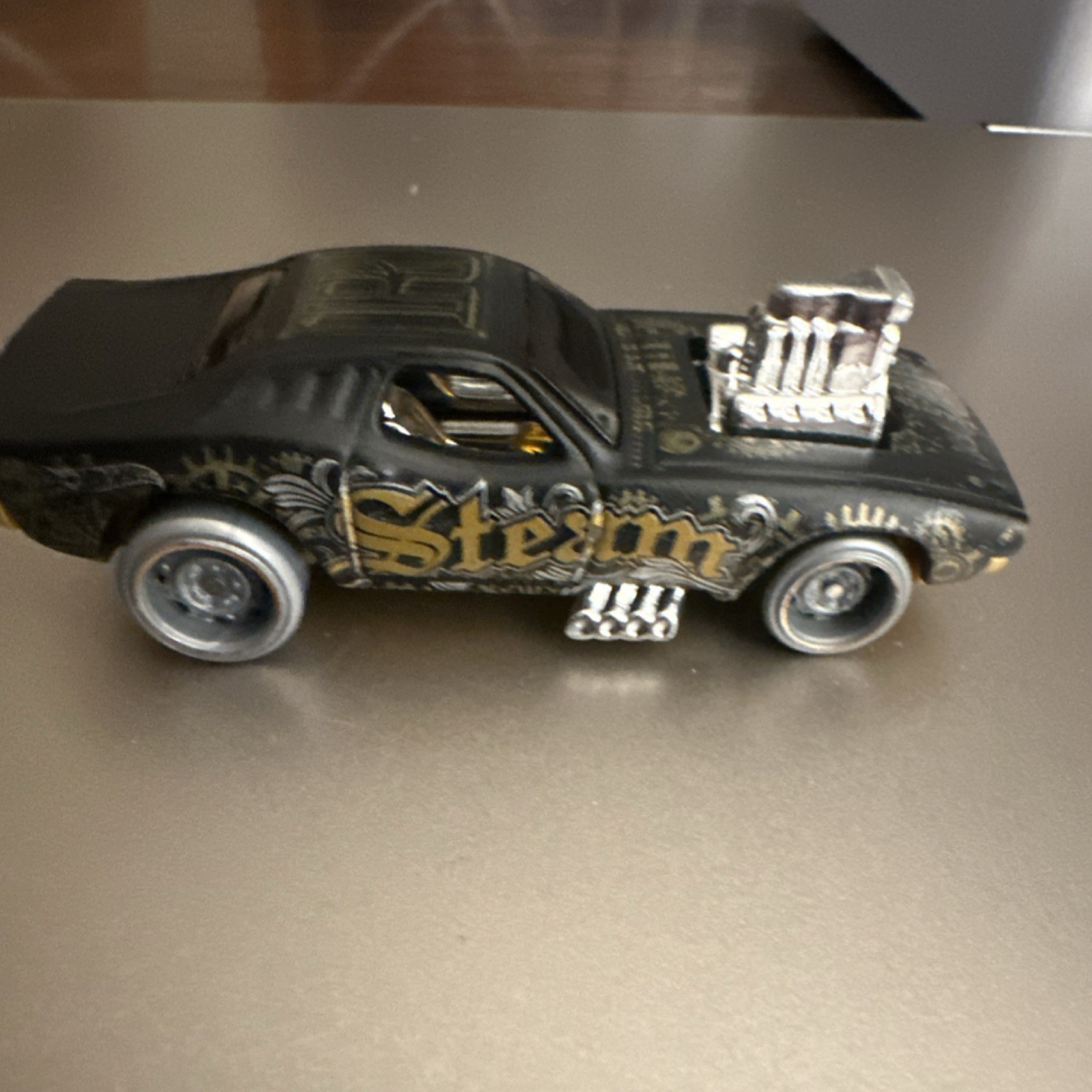 Hot Wheels 1:64 Rodger Dodger Diecast Car Black Gold Silver Steampunk