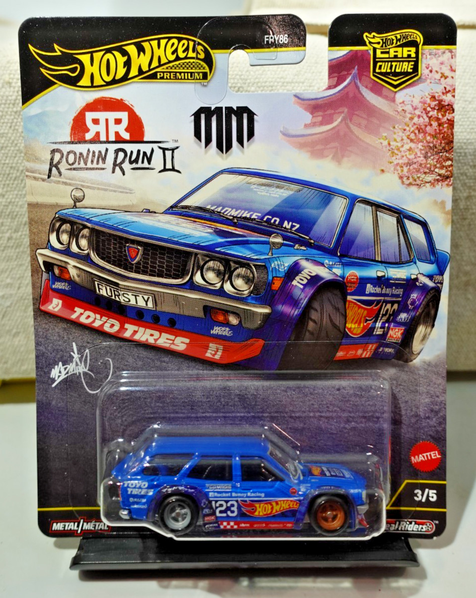 Hot Wheels Car Culture Mad Mike Mazda RX-3 Wagon Remorque Ronin Run II 1/64