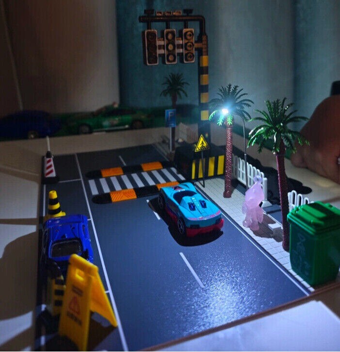 Diorama Car Parking Lot Model LED Lighting Street Road 1/64 Scene Display Model