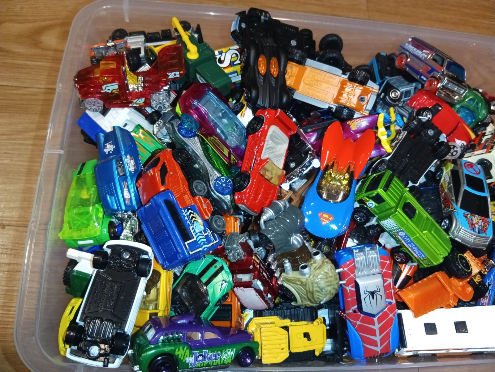 HUGE 2000-2016 Hot Wheels Matchbox Maisto Cars Trucks Mixed Lot 100+ Cars
