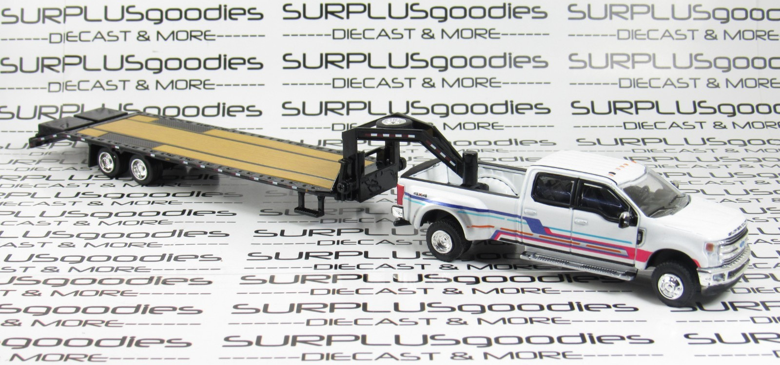 Greenlight 1:64 White 2019 FORD F-350 F350 LARIAT Dually w/Gooseneck Trailer BLK