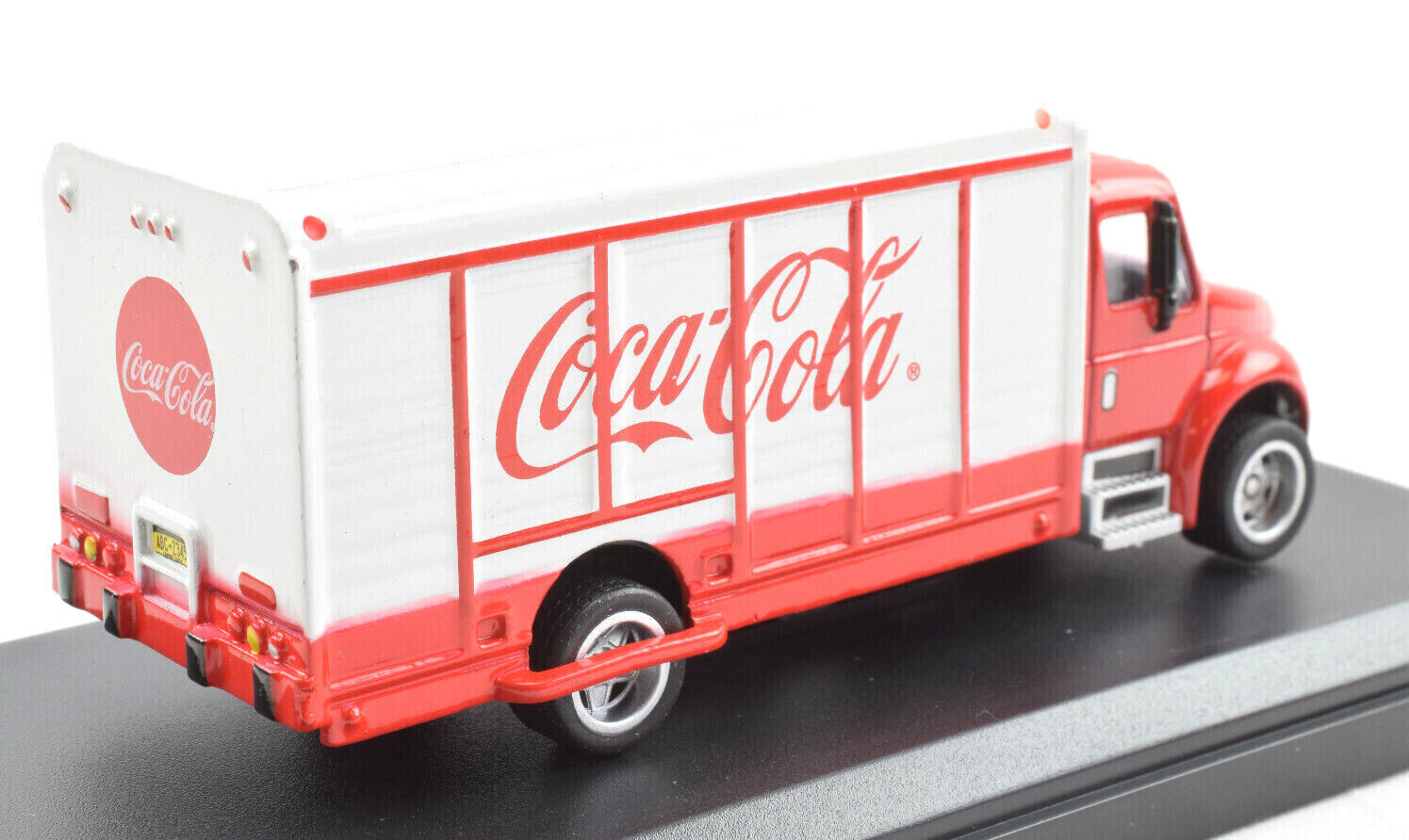 Motor City Classics Coca-Cola Coke Beverage Delivery 1:87 Diecast Truck 870001