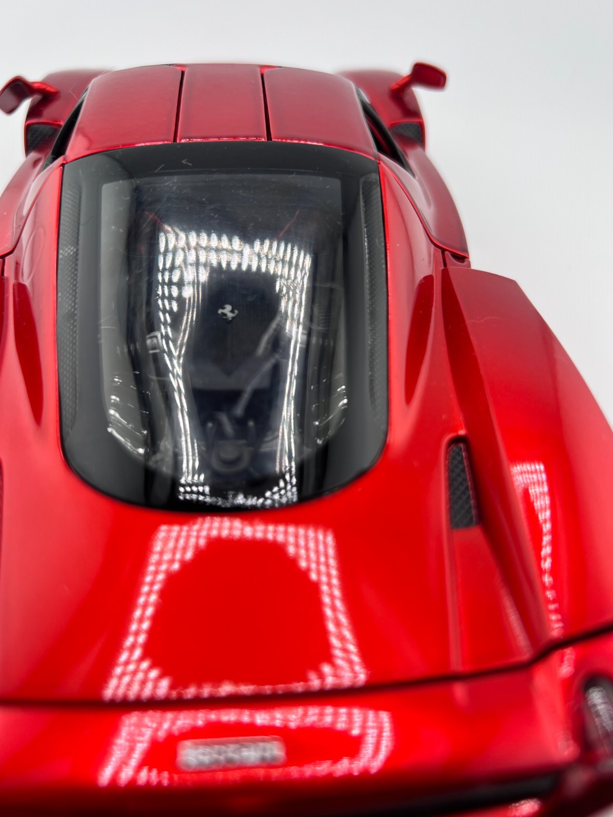 Hot Wheels Ferrari Enzo Ferrari 1:18 Diecast Red Mattel Licensed Collector Car