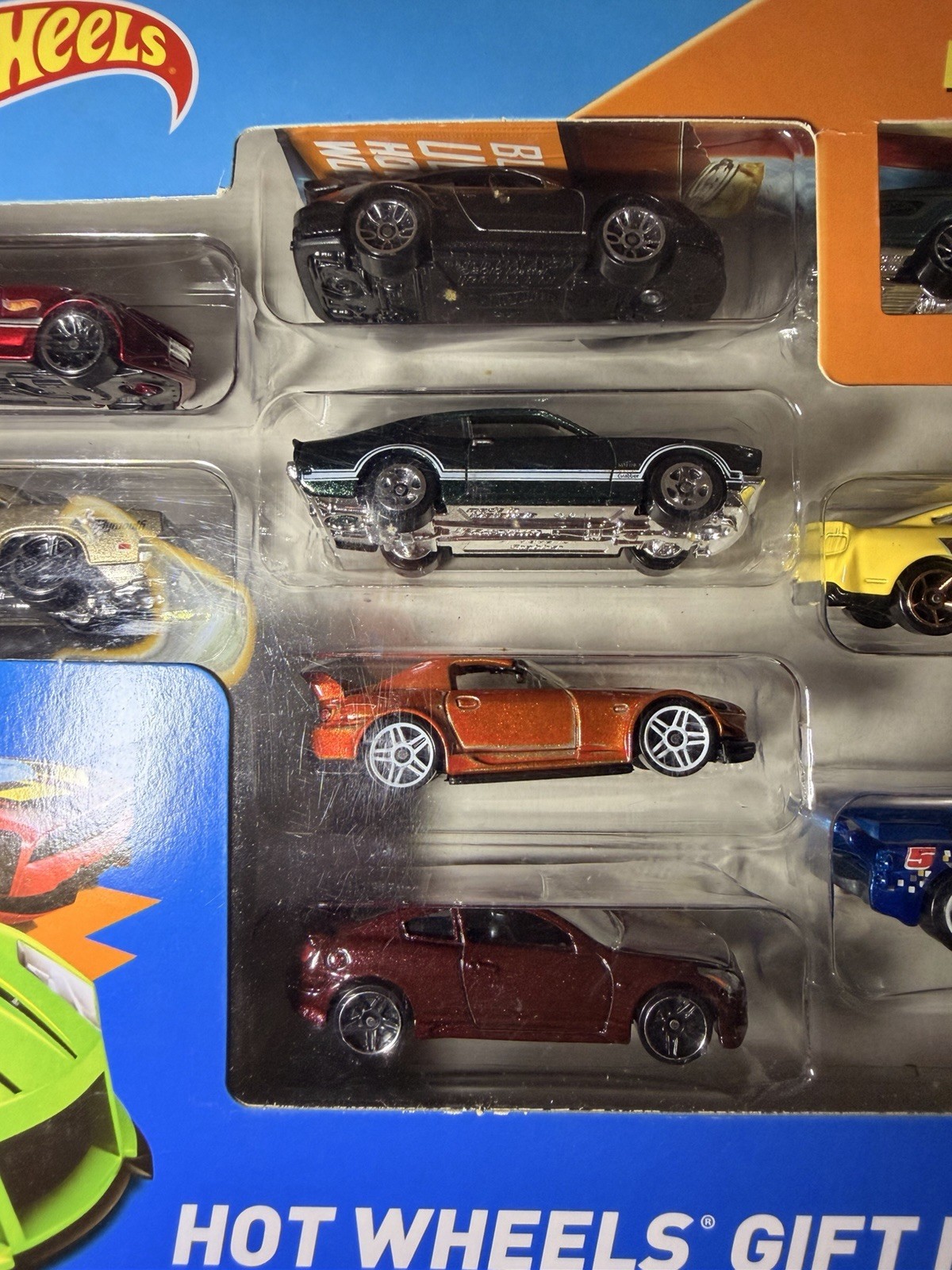 Sealed Hot Wheels 2014 Gift Pack G37, 911 GT3, 64 Impala Exclusive.