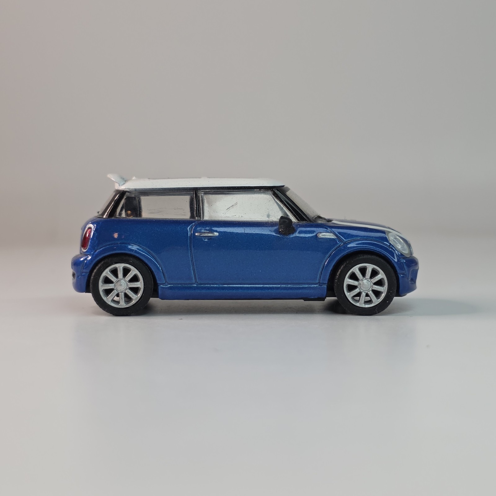 1:60 Scale Mini Cooper S Hatchback Toy