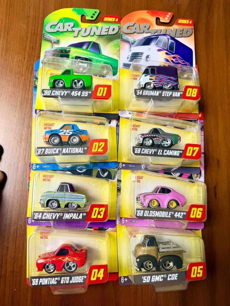 CAR TUNED Walgreens Exclusive Series 4 Complete Set